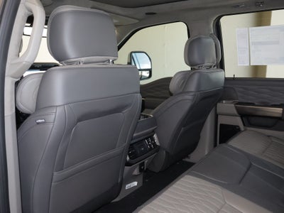 2026 Ford F-450SD Platinum DRW