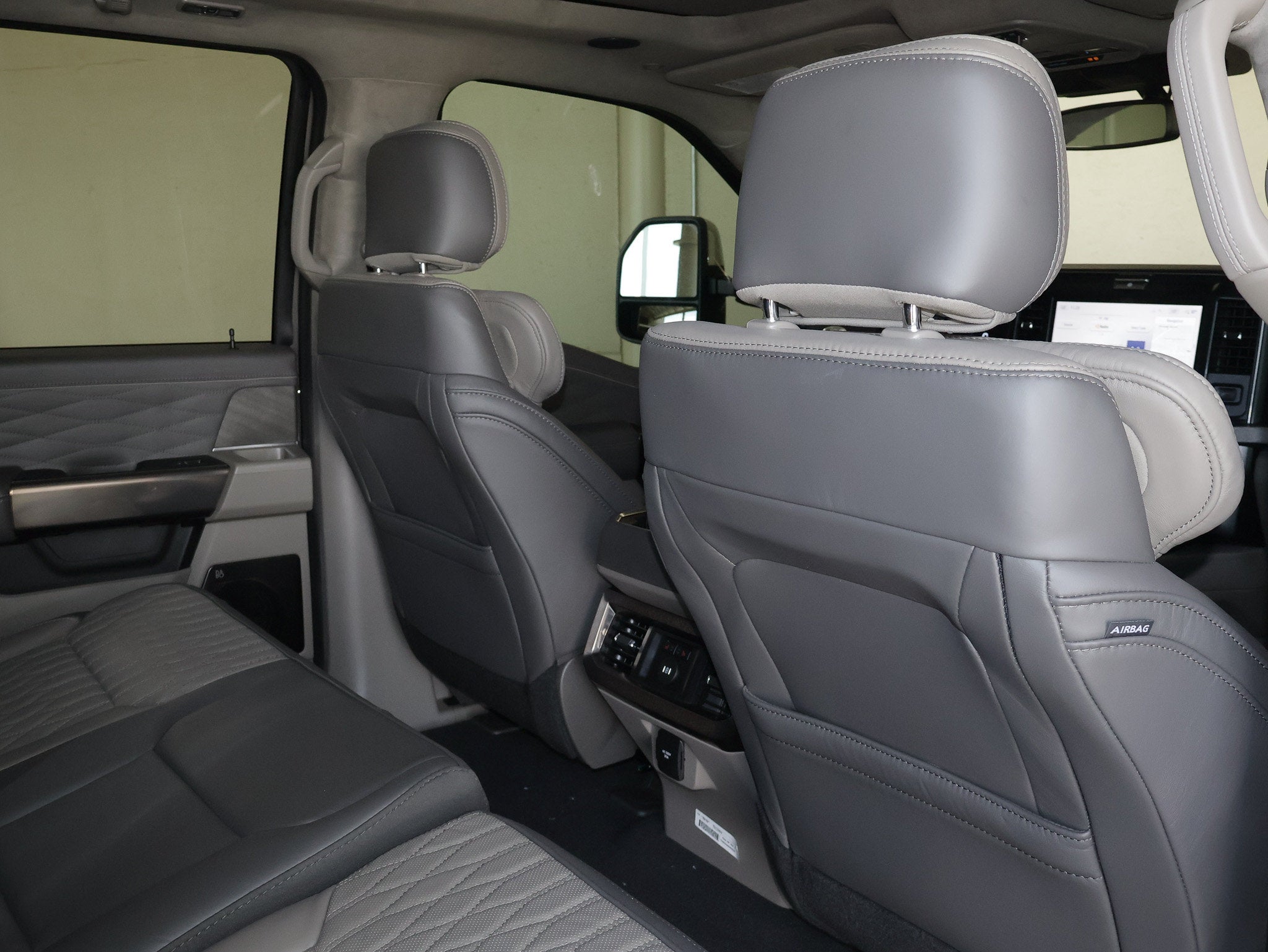 2026 Ford F-450SD Platinum DRW