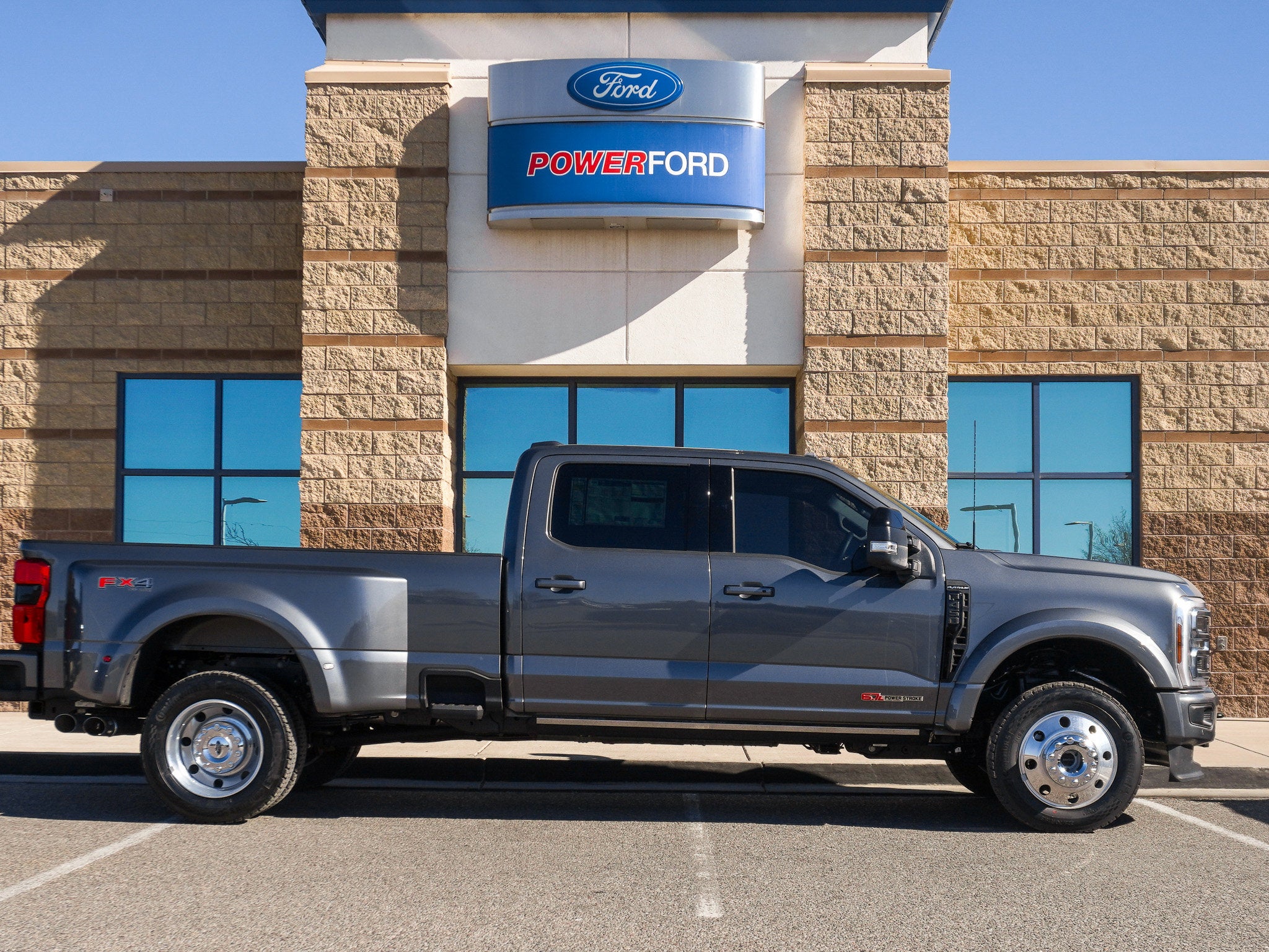 2026 Ford F-450SD Platinum DRW