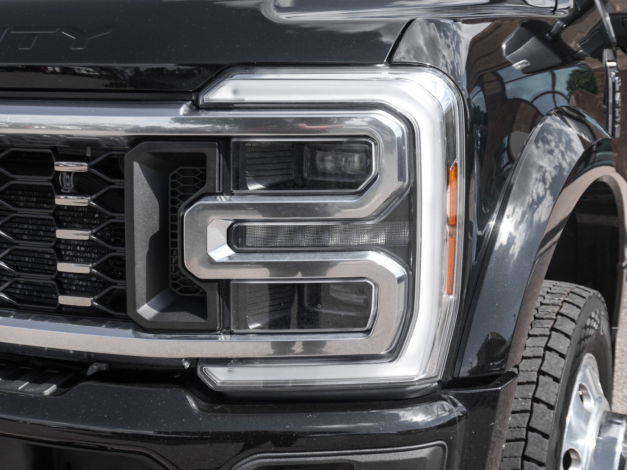 2025 Ford F-450SD Platinum DRW