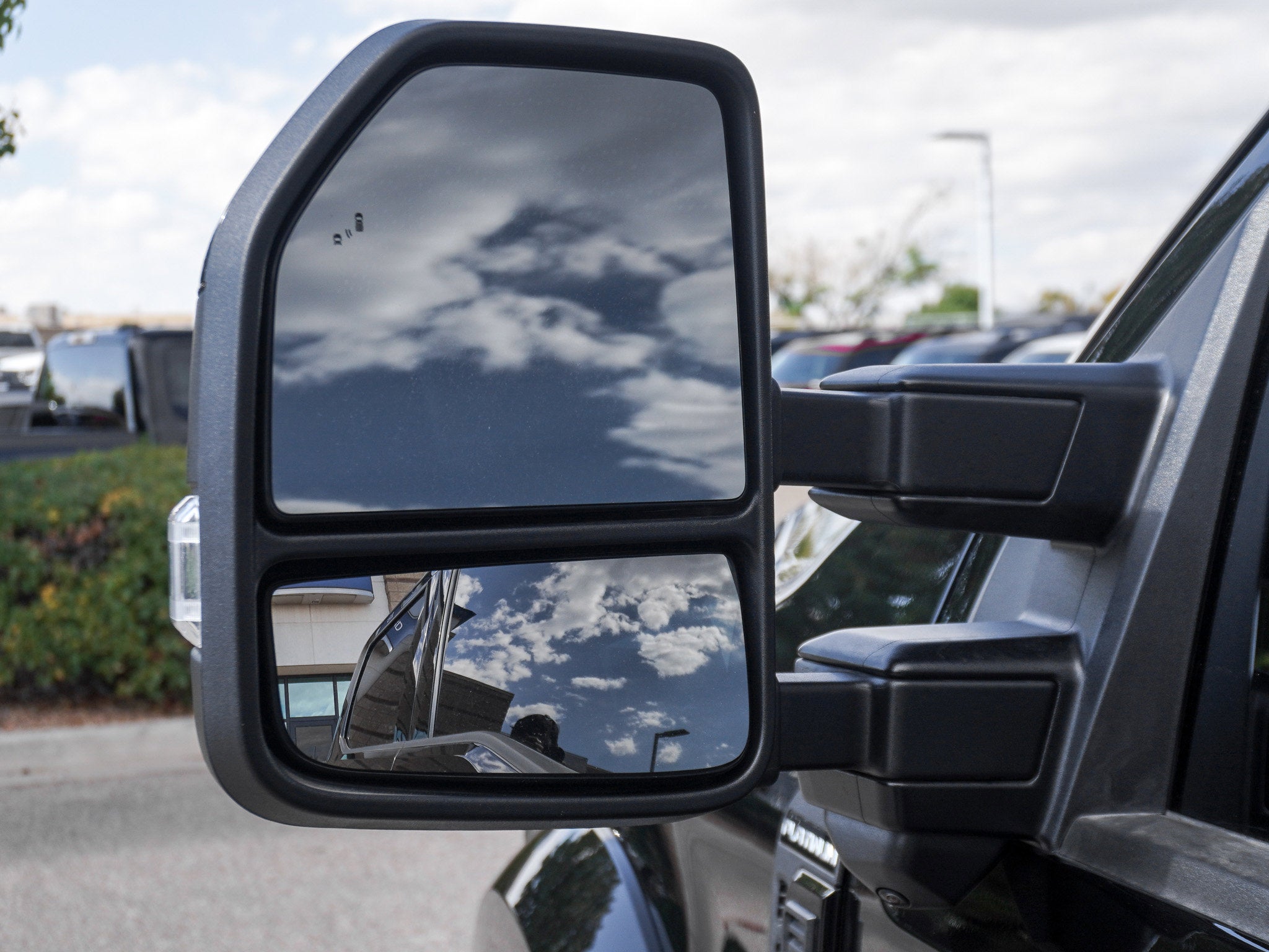 2025 Ford F-450SD Platinum DRW