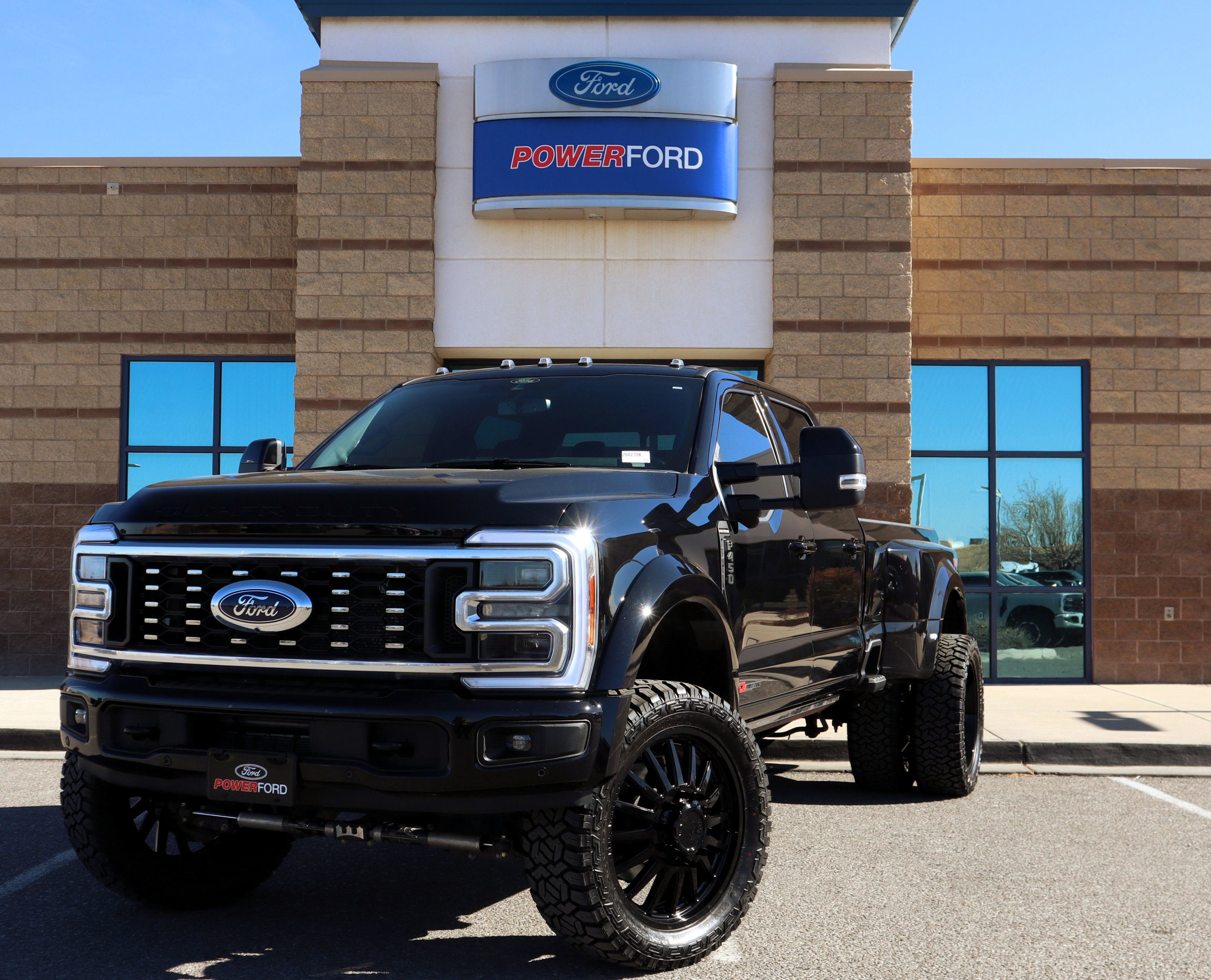 2025 Ford F-450SD Platinum DRW