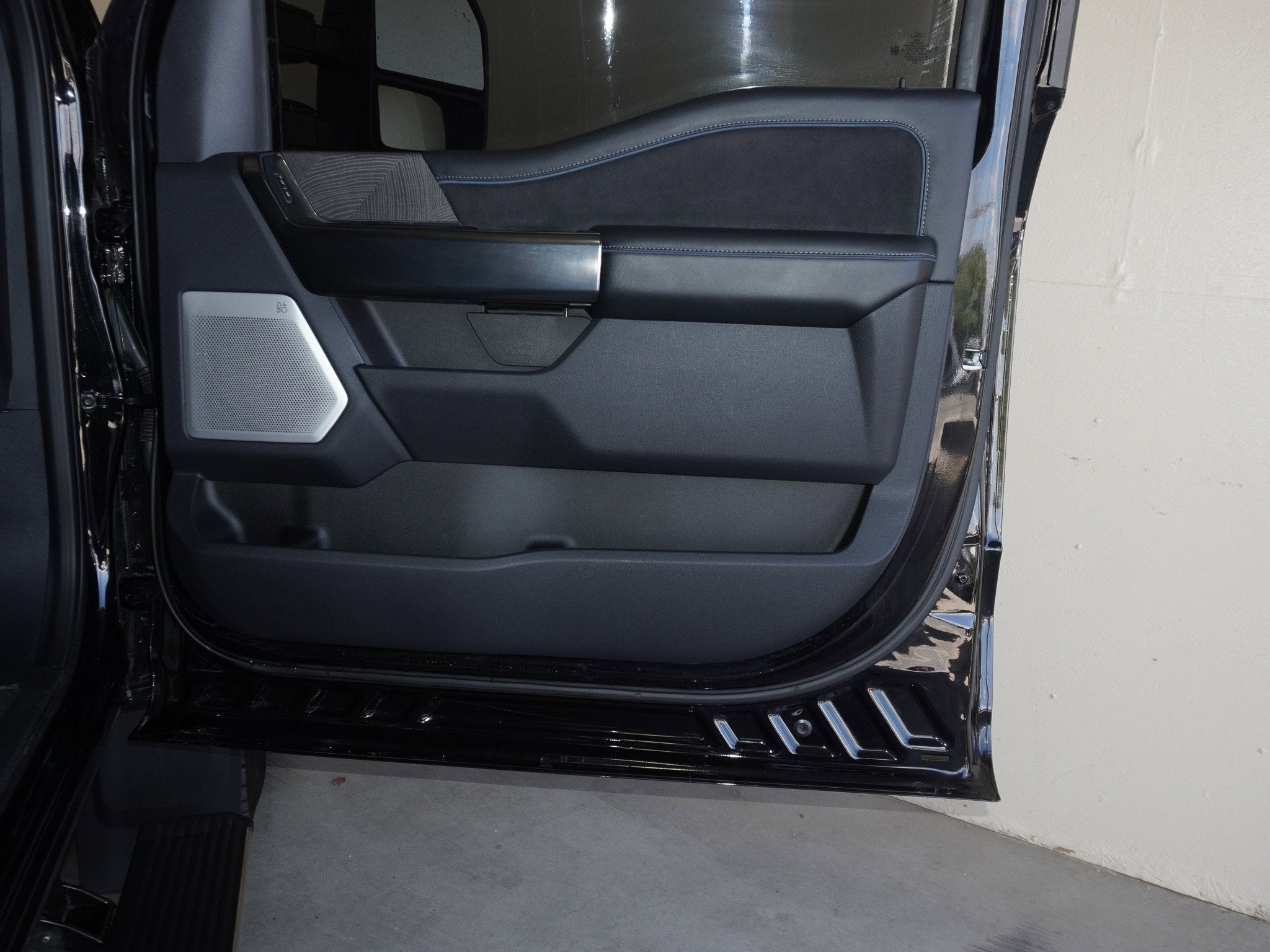 2025 Ford F-450SD Platinum DRW