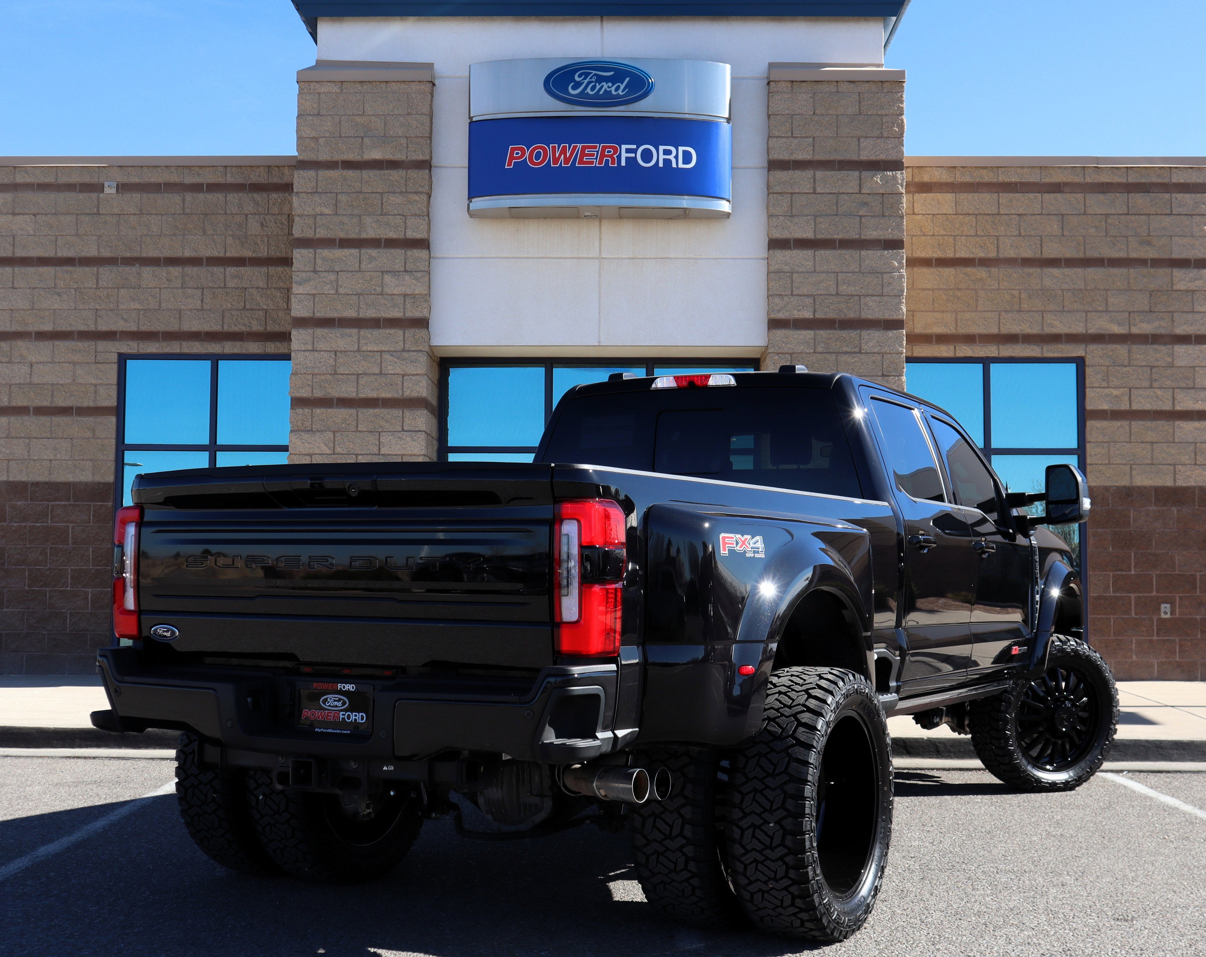 2025 Ford F-450SD Platinum DRW