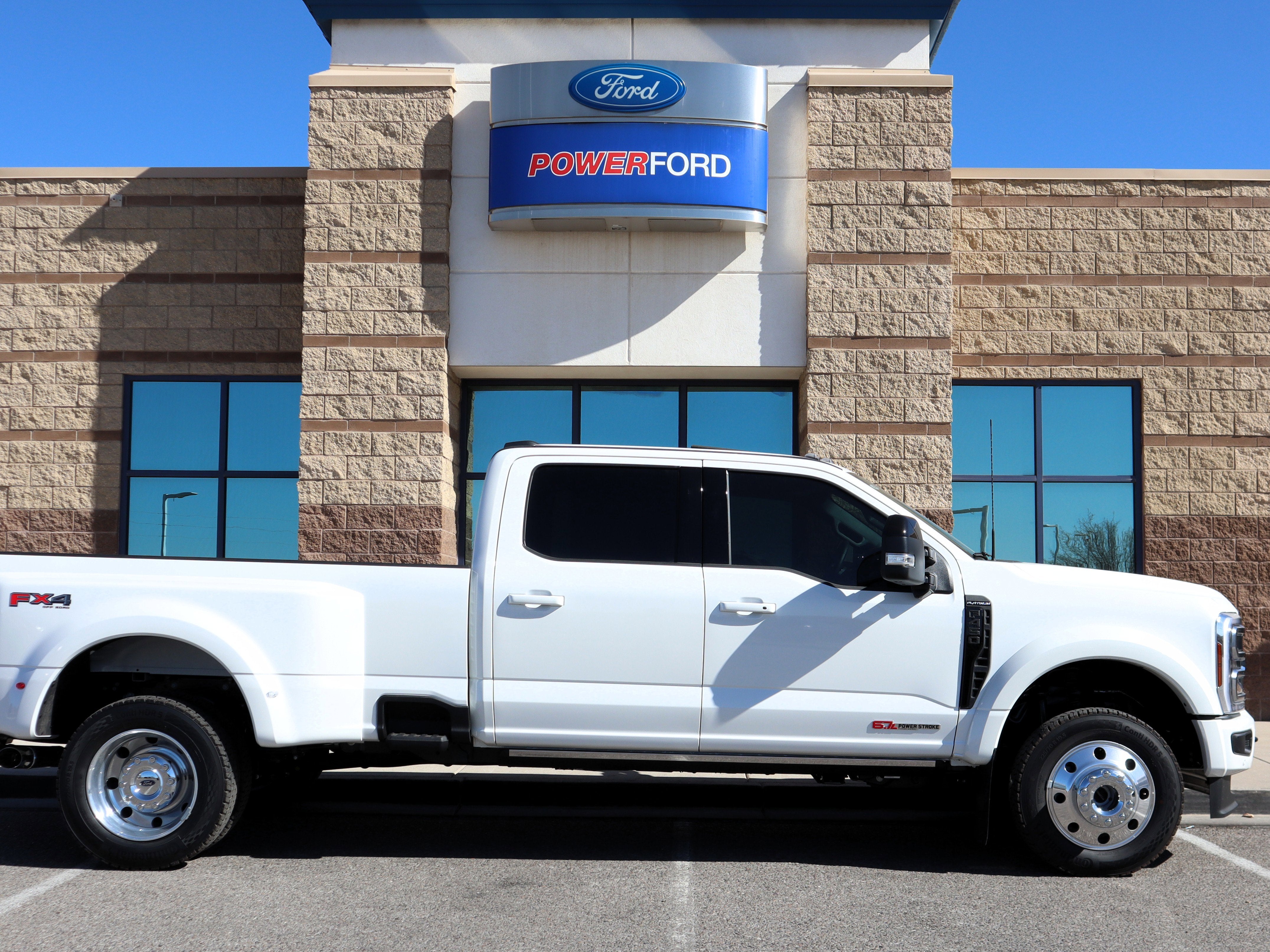 2026 Ford F-450SD Platinum DRW