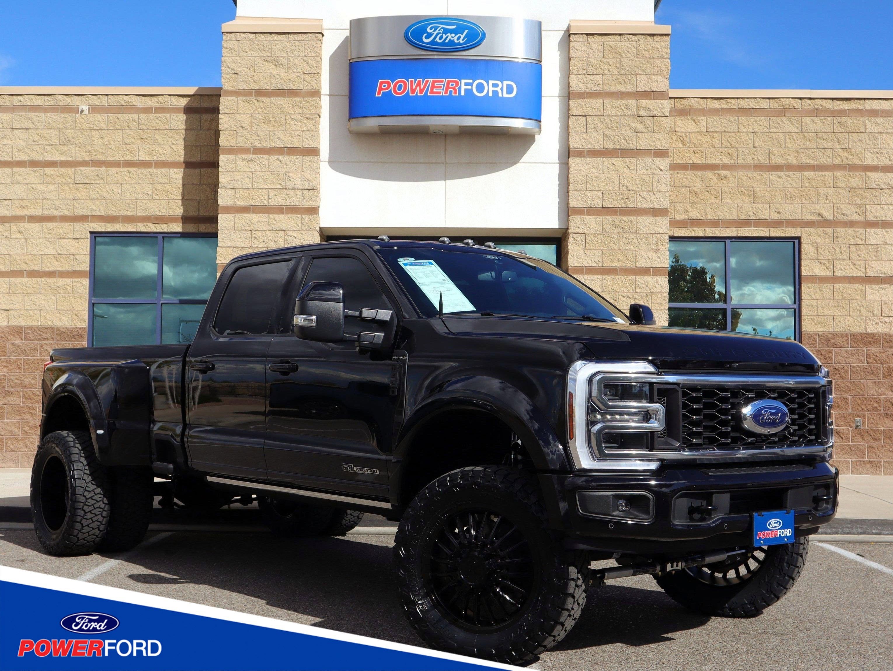 2025 Ford F-450SD Platinum DRW