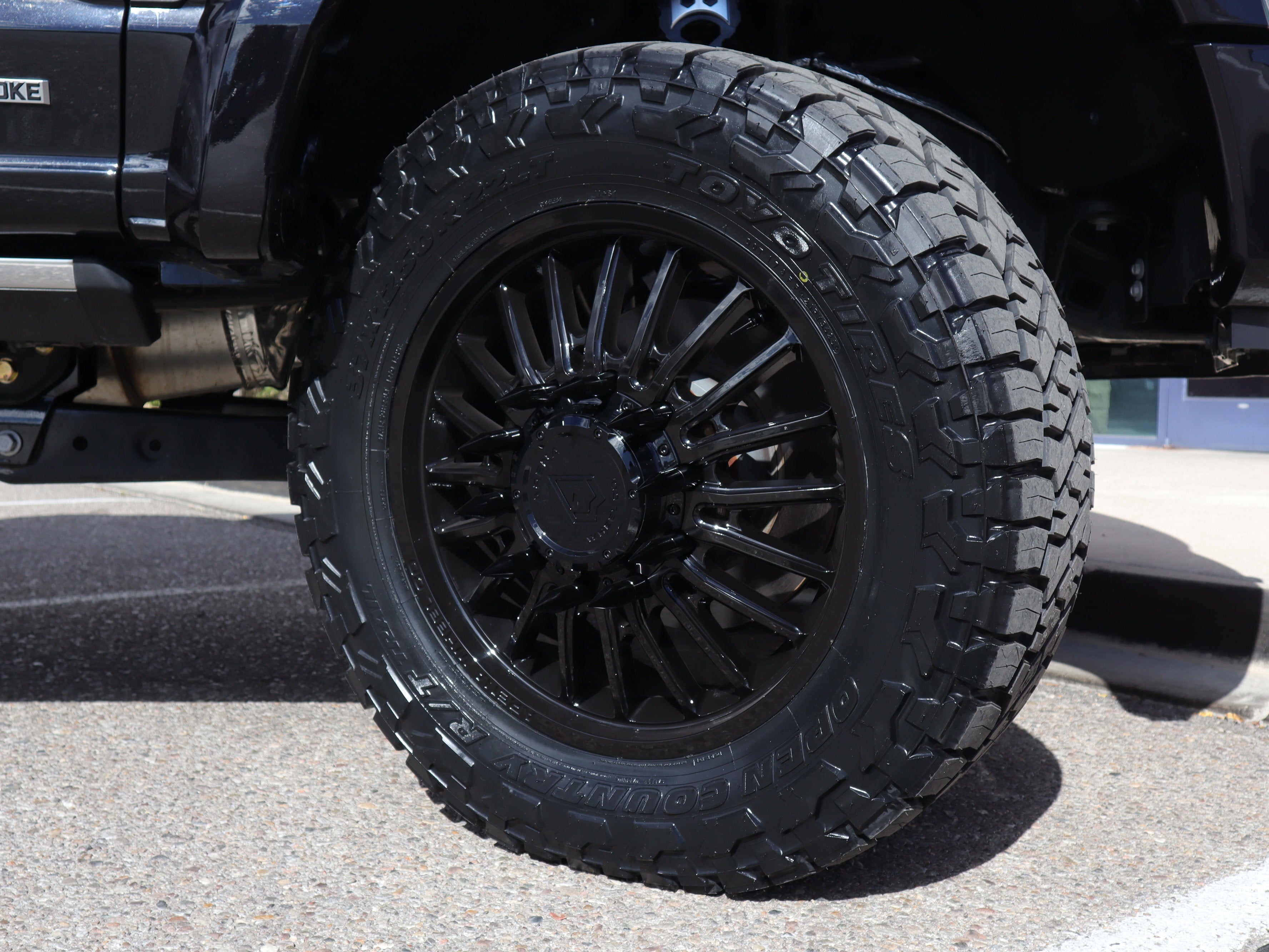 2025 Ford F-450SD Platinum DRW