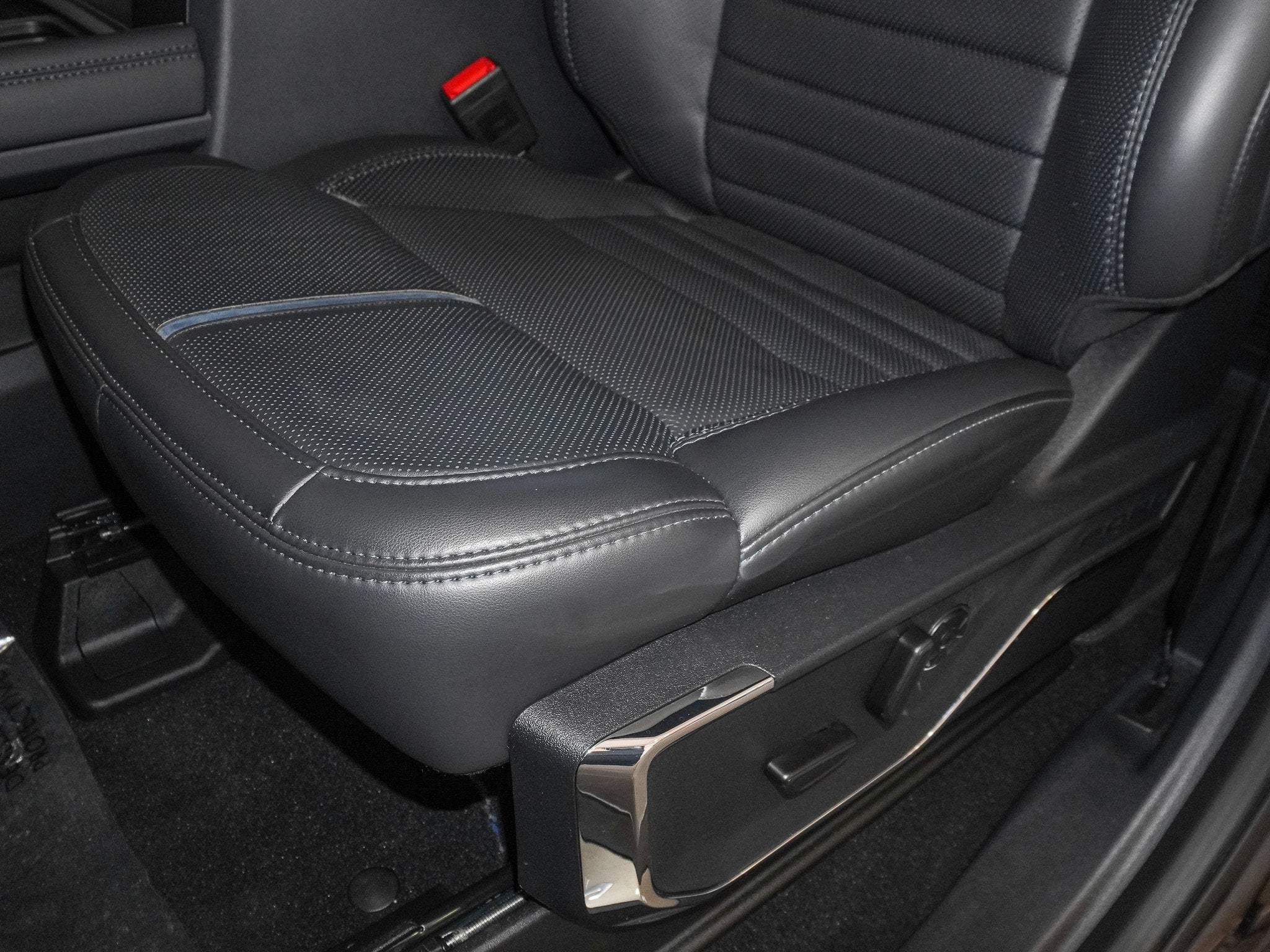 2025 Ford F-450SD Platinum DRW