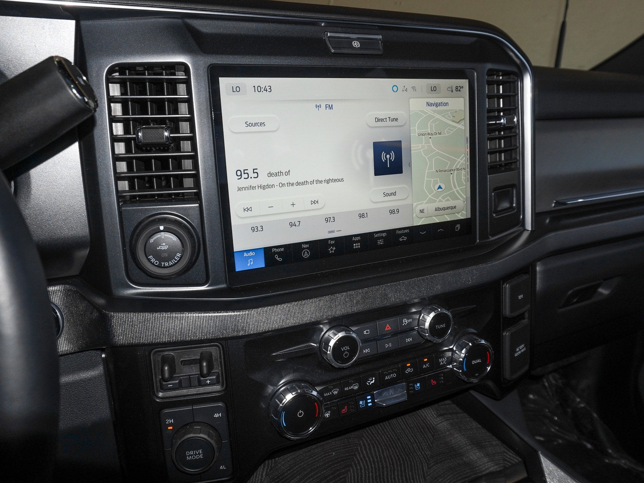 2025 Ford F-450SD Platinum DRW