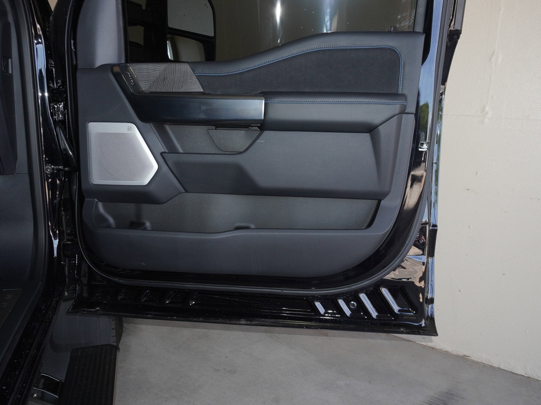 2025 Ford F-450SD Platinum DRW