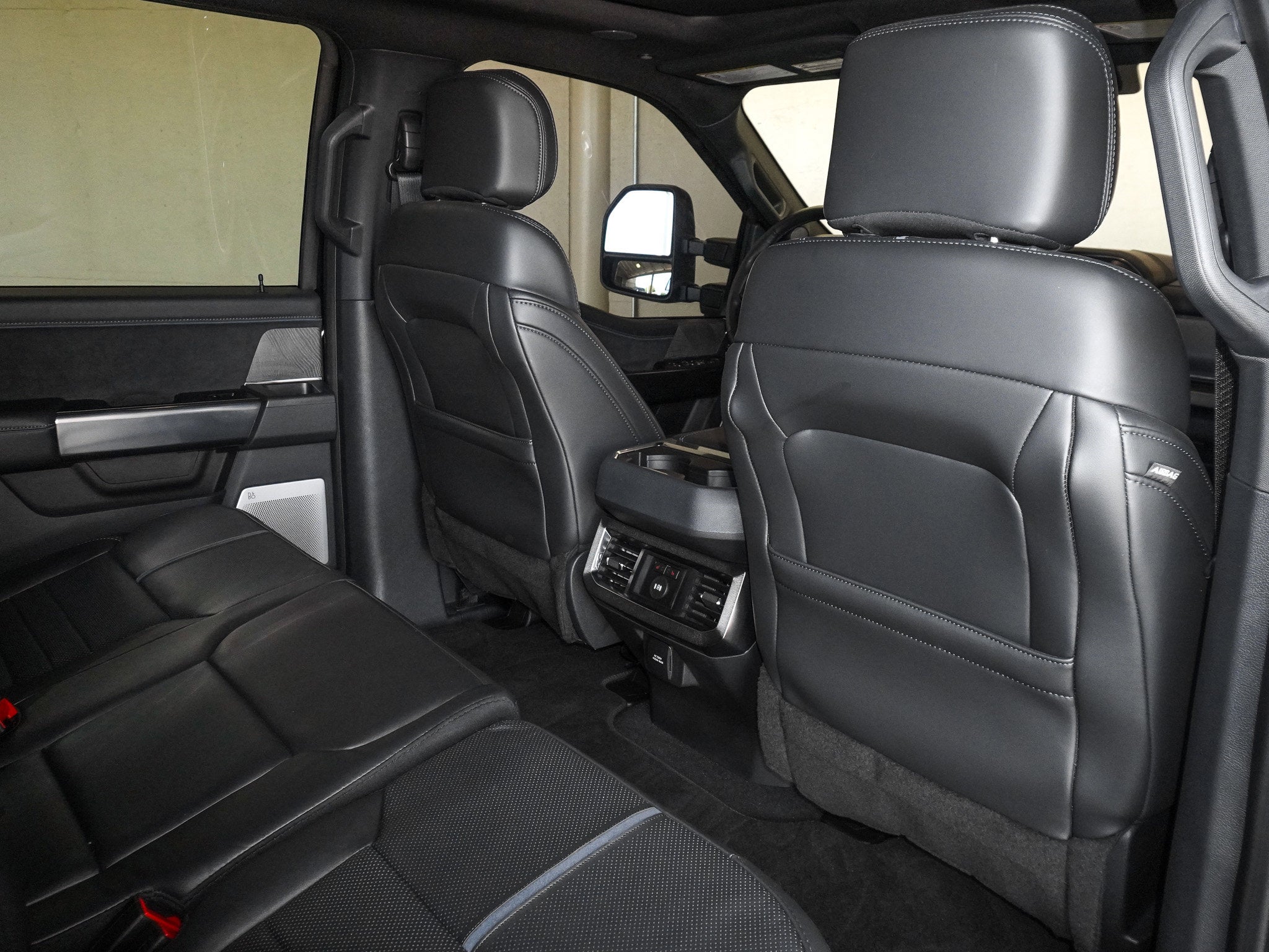 2025 Ford F-450SD Platinum DRW