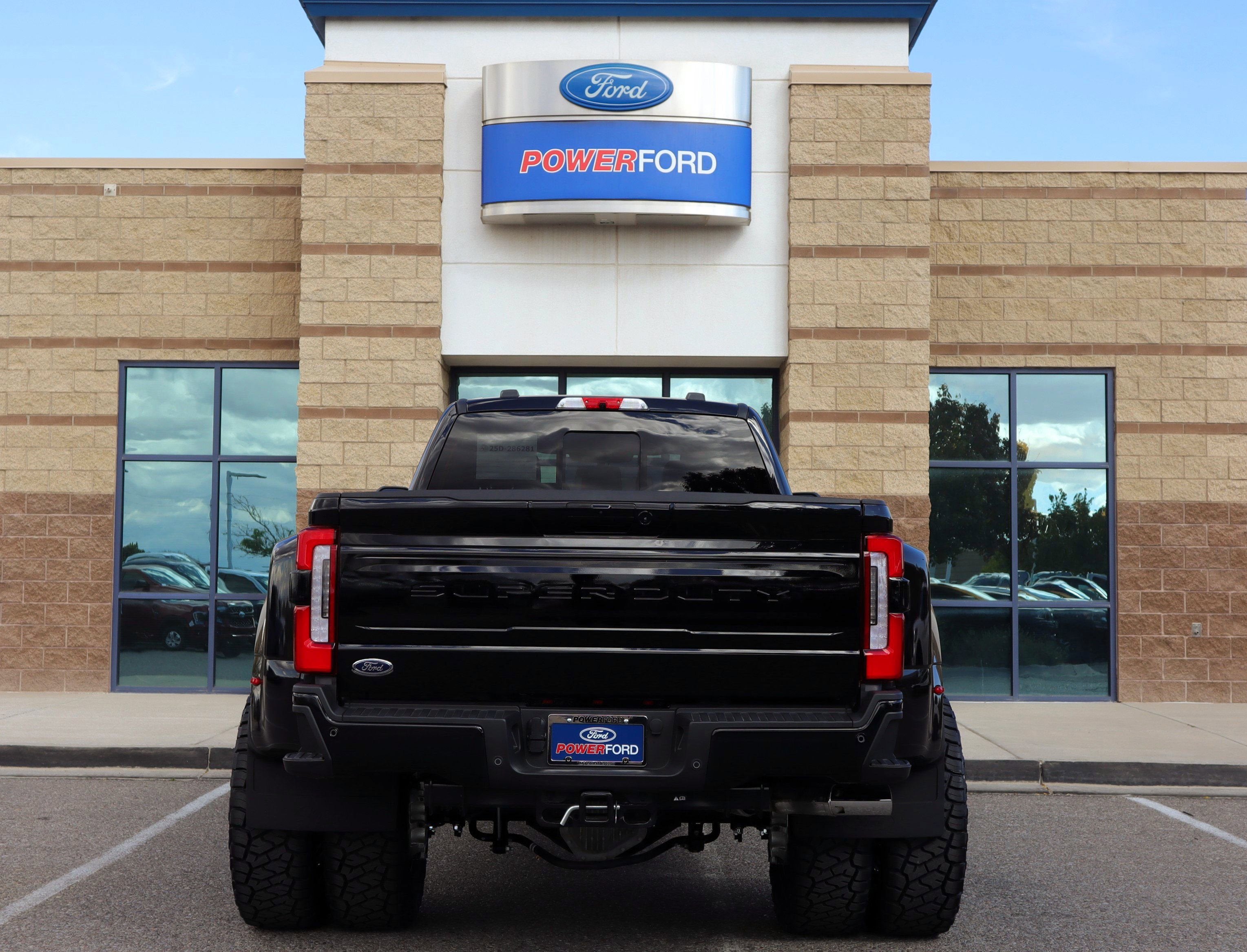 2025 Ford F-450SD Platinum DRW