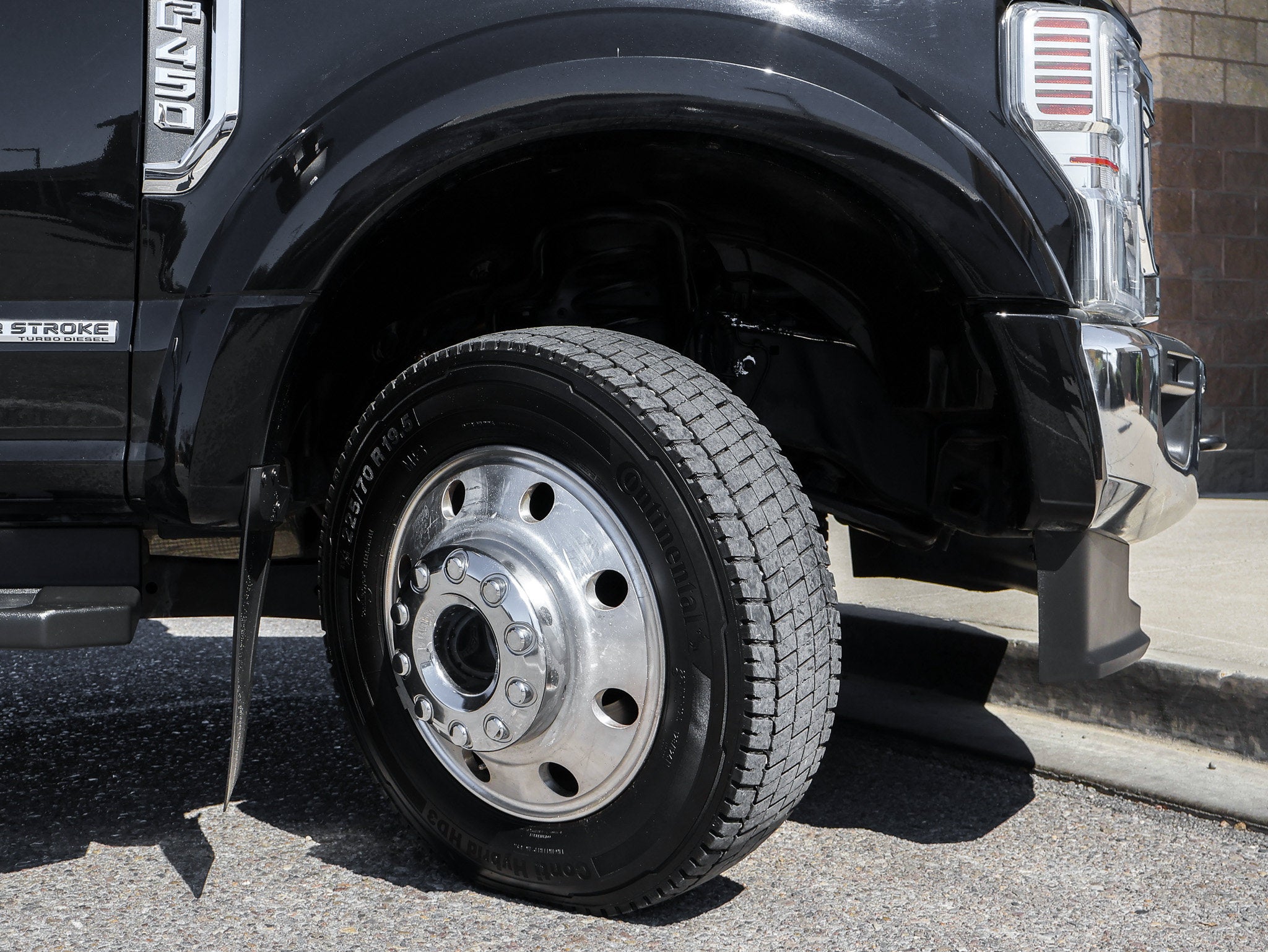 2022 Ford F-450SD Lariat DRW