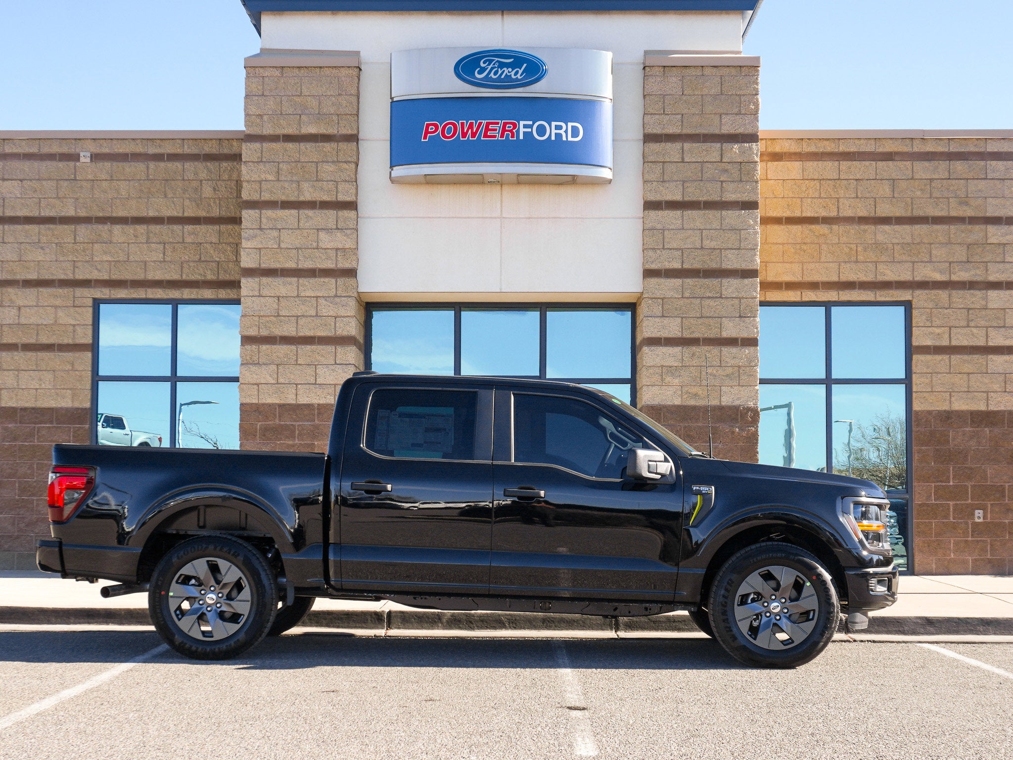 2025 Ford F-150 STX
