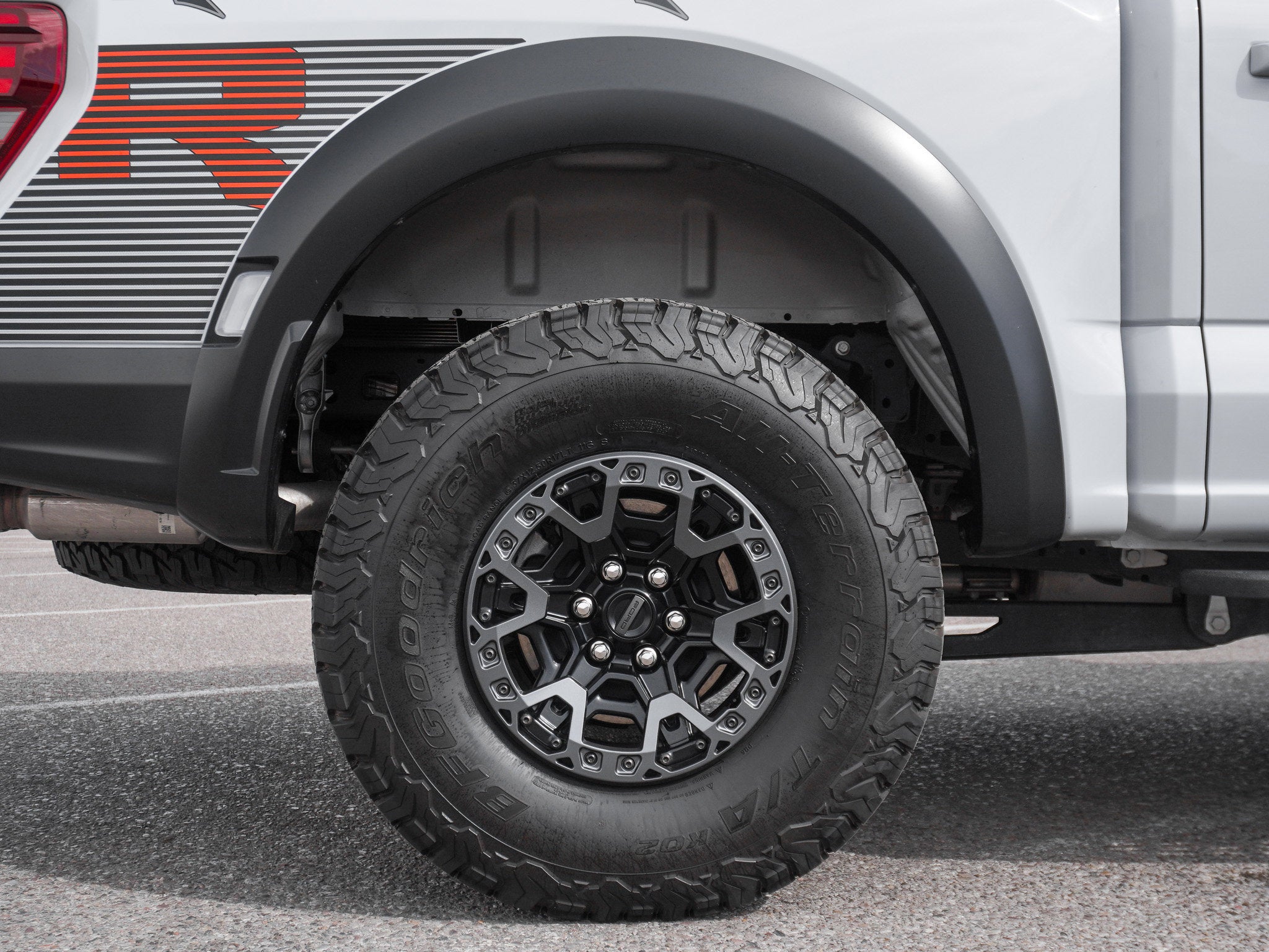 2025 Ford F-150 Raptor R