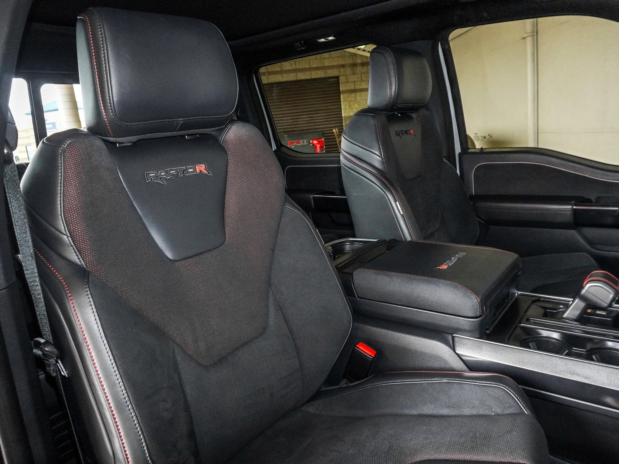 2025 Ford F-150 Raptor R