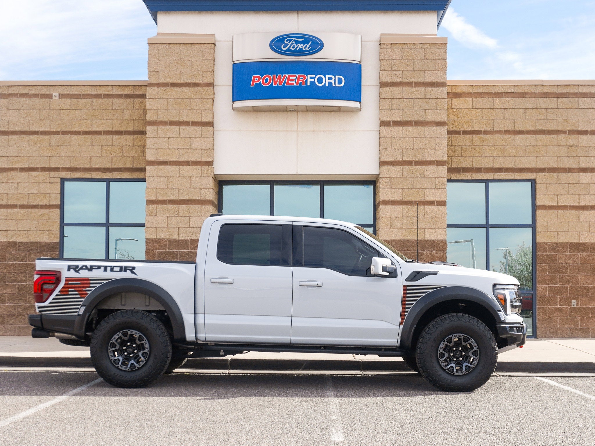 2025 Ford F-150 Raptor R