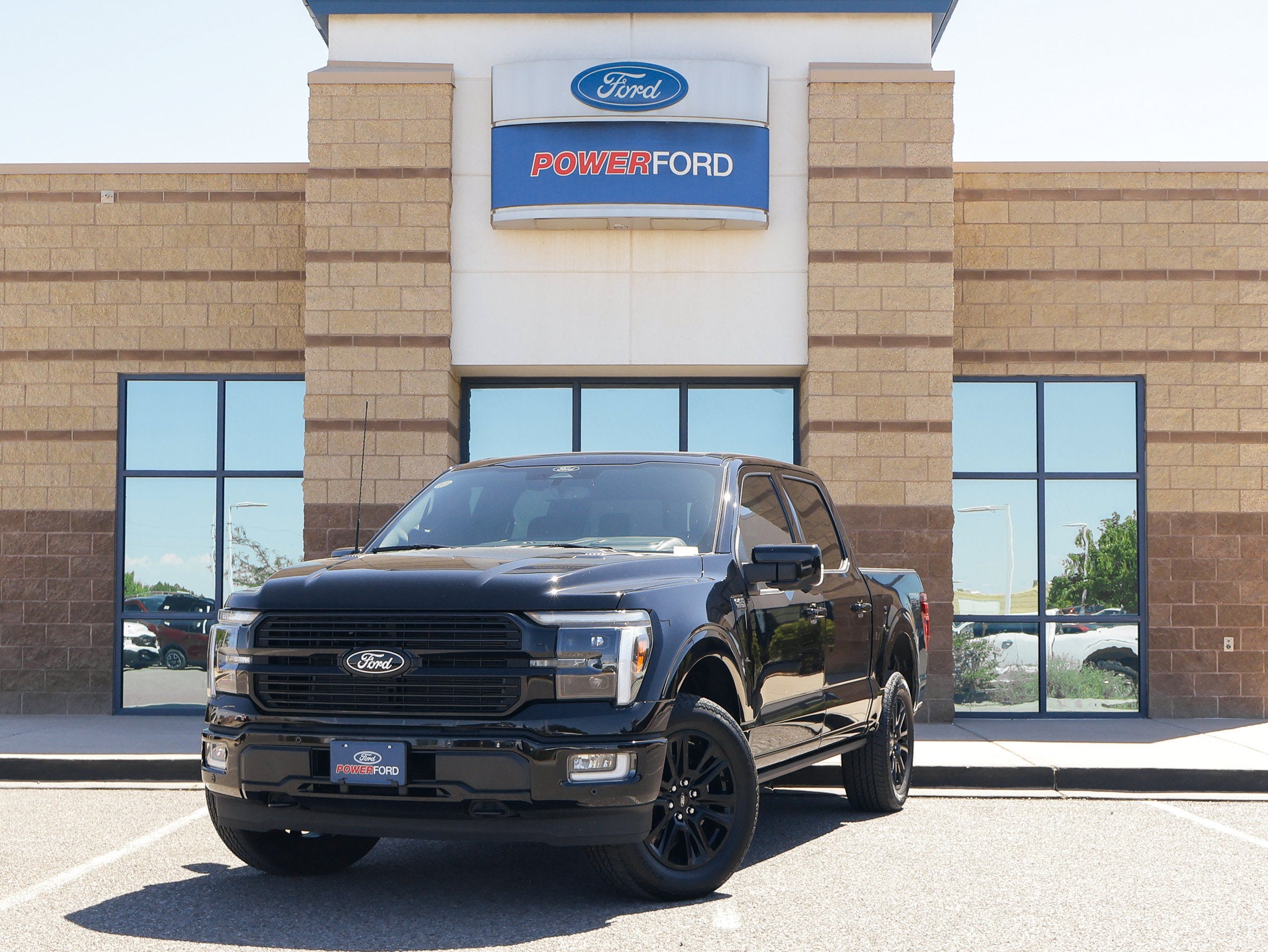 2025 Ford F-150 Platinum