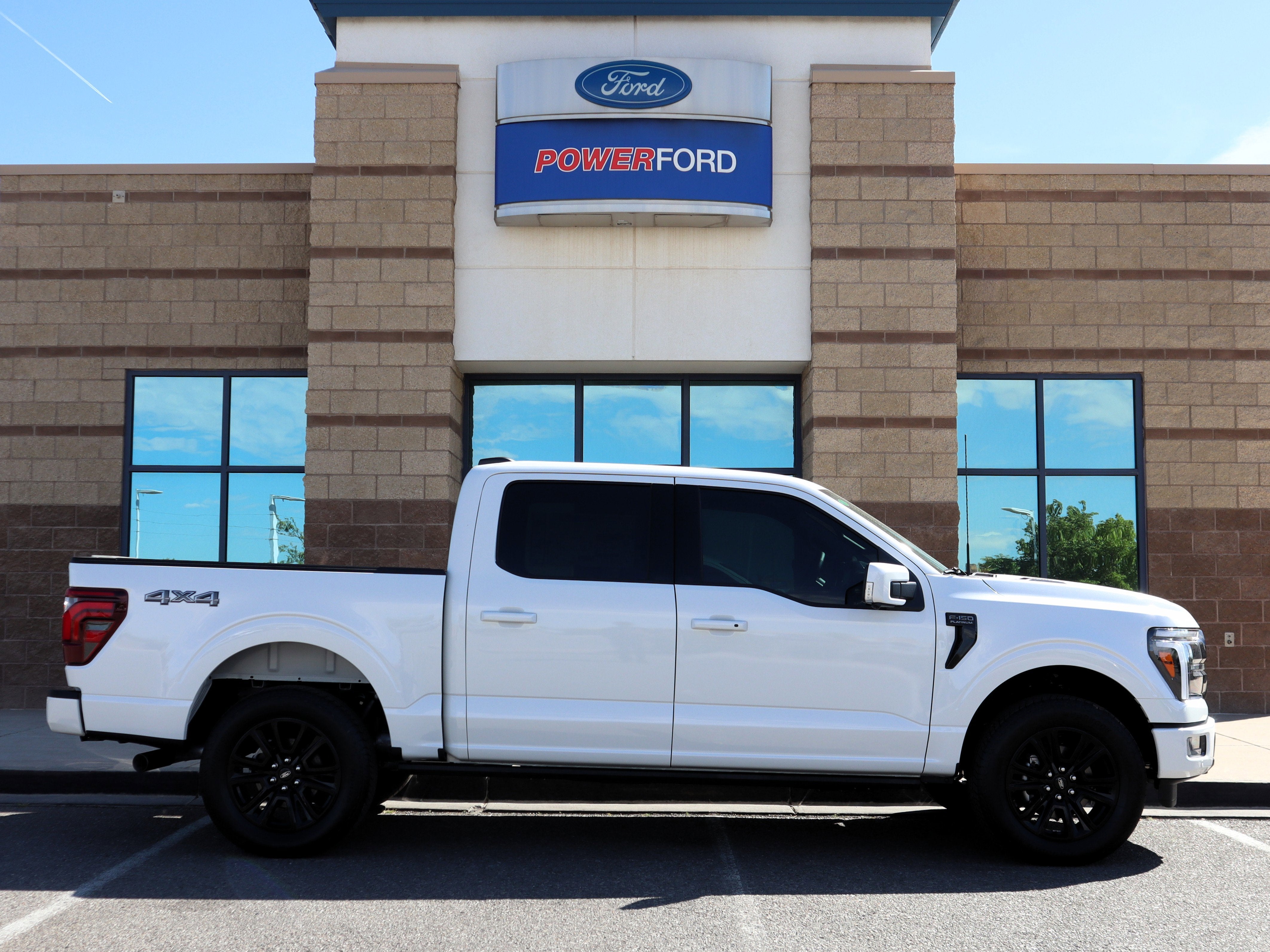 2025 Ford F-150 Platinum