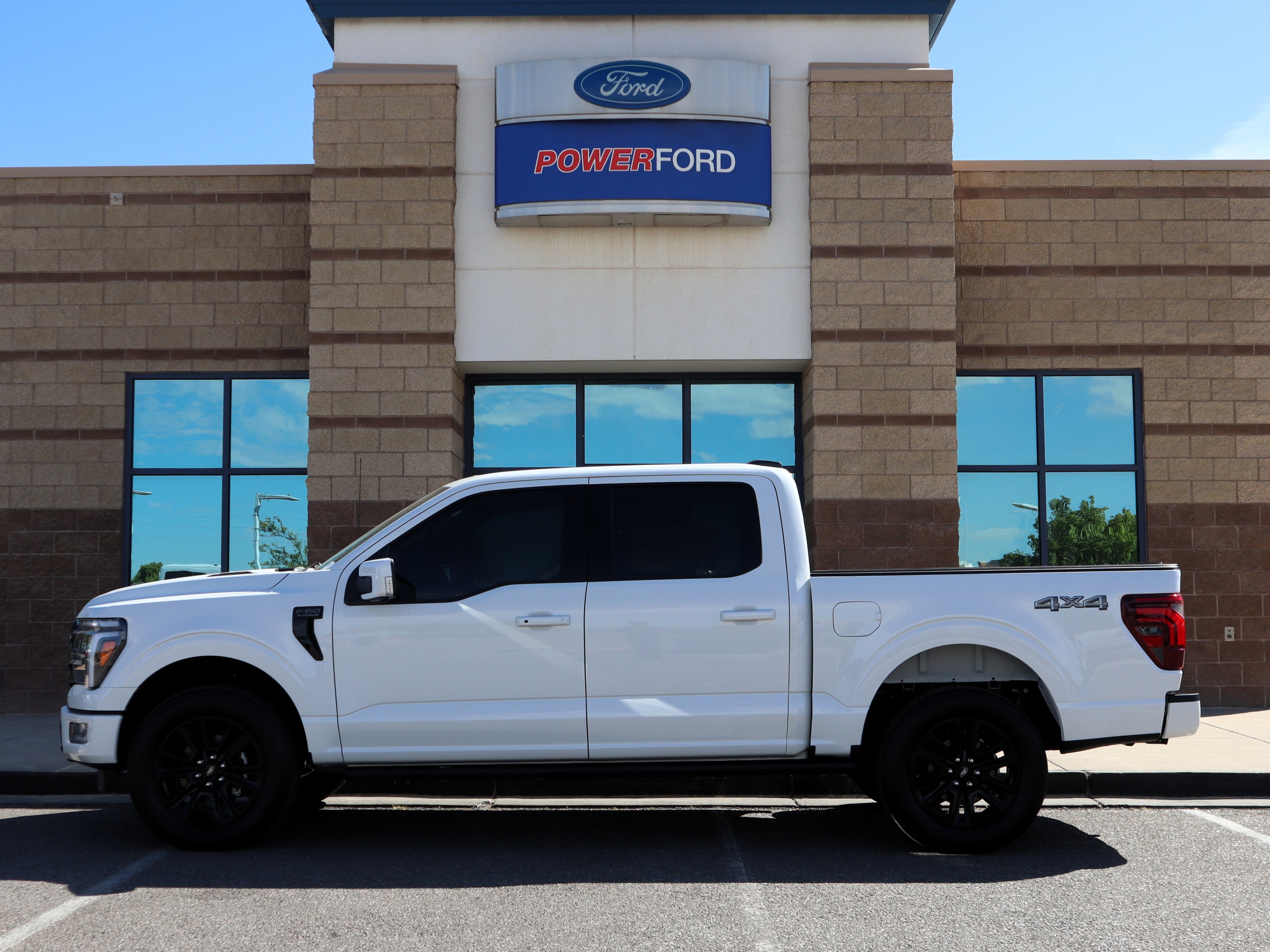 2025 Ford F-150 Platinum