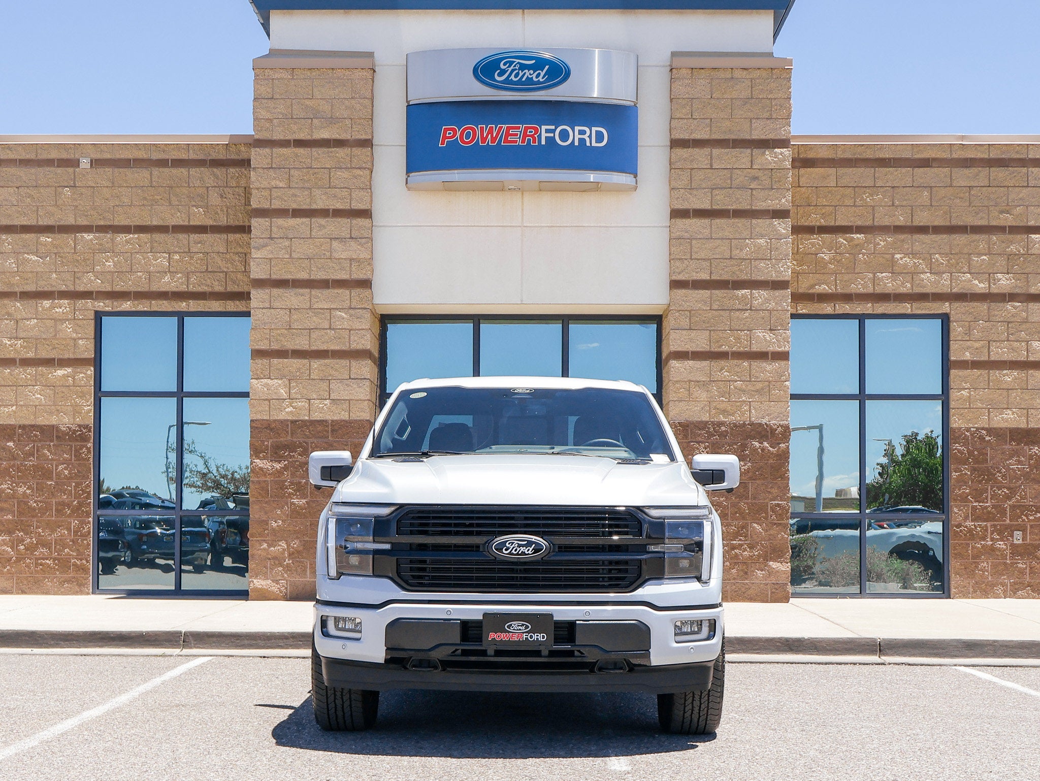 2025 Ford F-150 Platinum