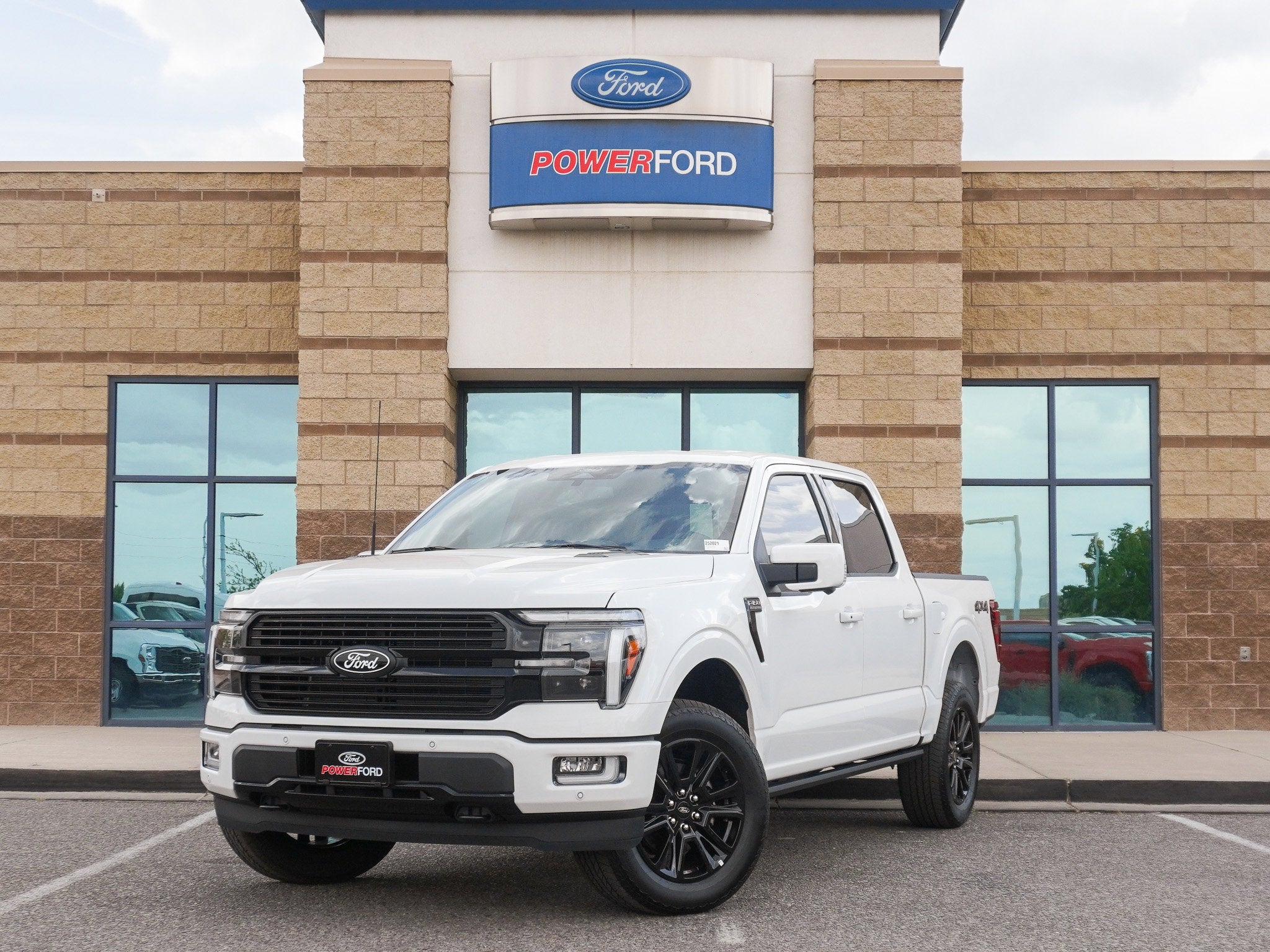 2025 Ford F-150 Platinum