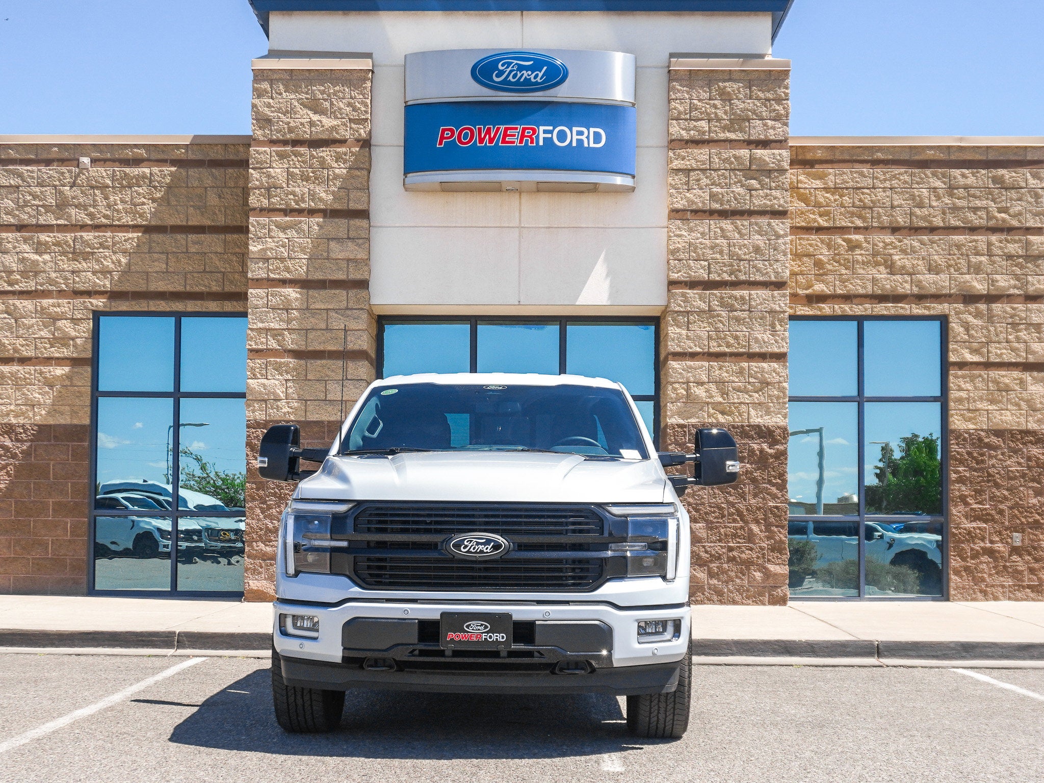 2025 Ford F-150 Platinum