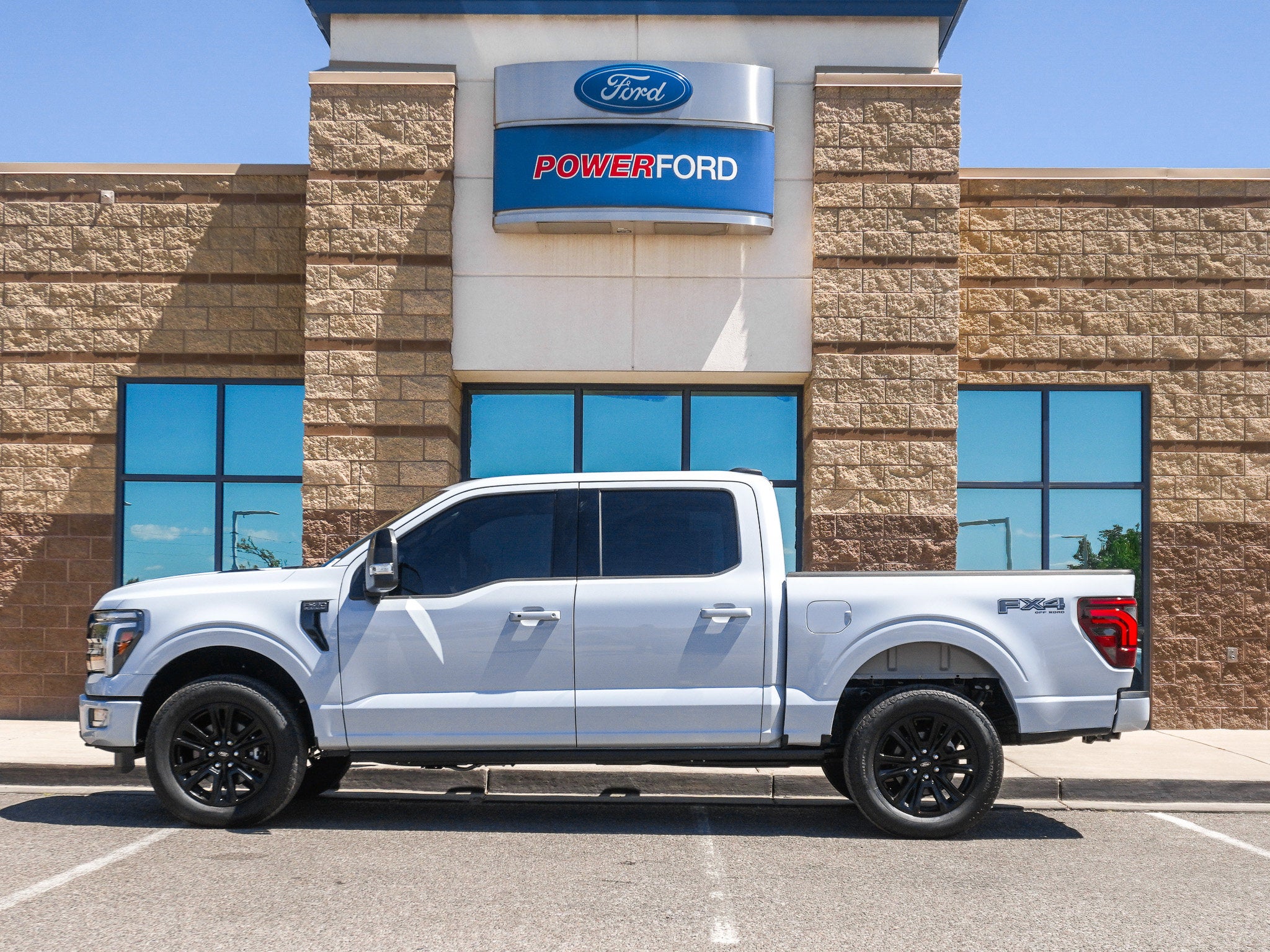 2025 Ford F-150 Platinum