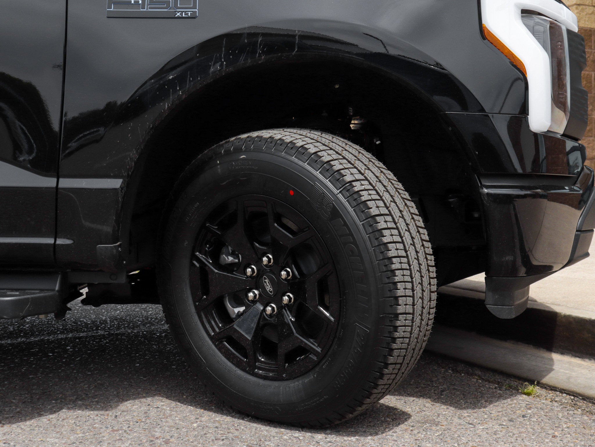 2025 Ford F-150 Lightning XLT