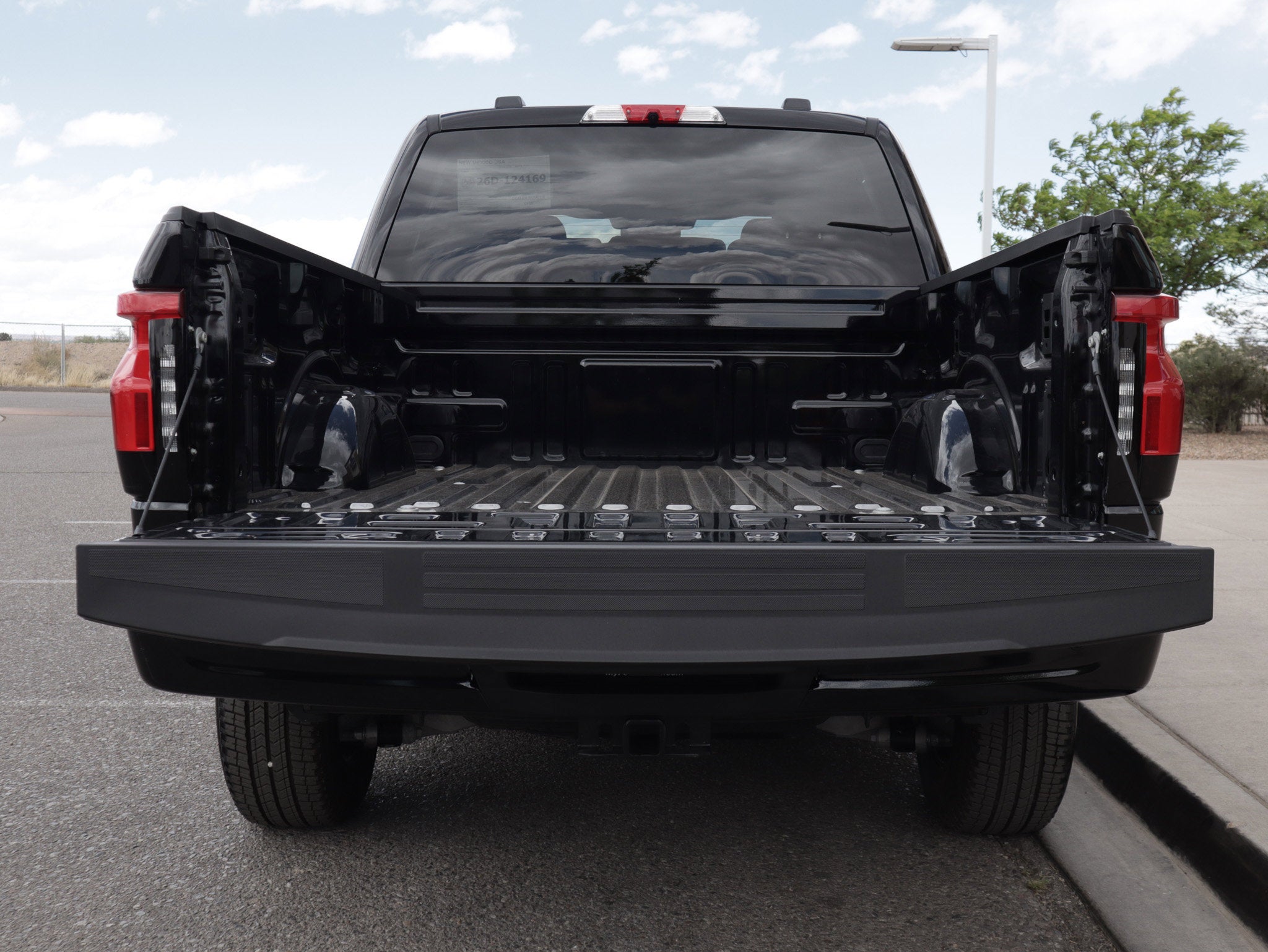 2025 Ford F-150 Lightning XLT