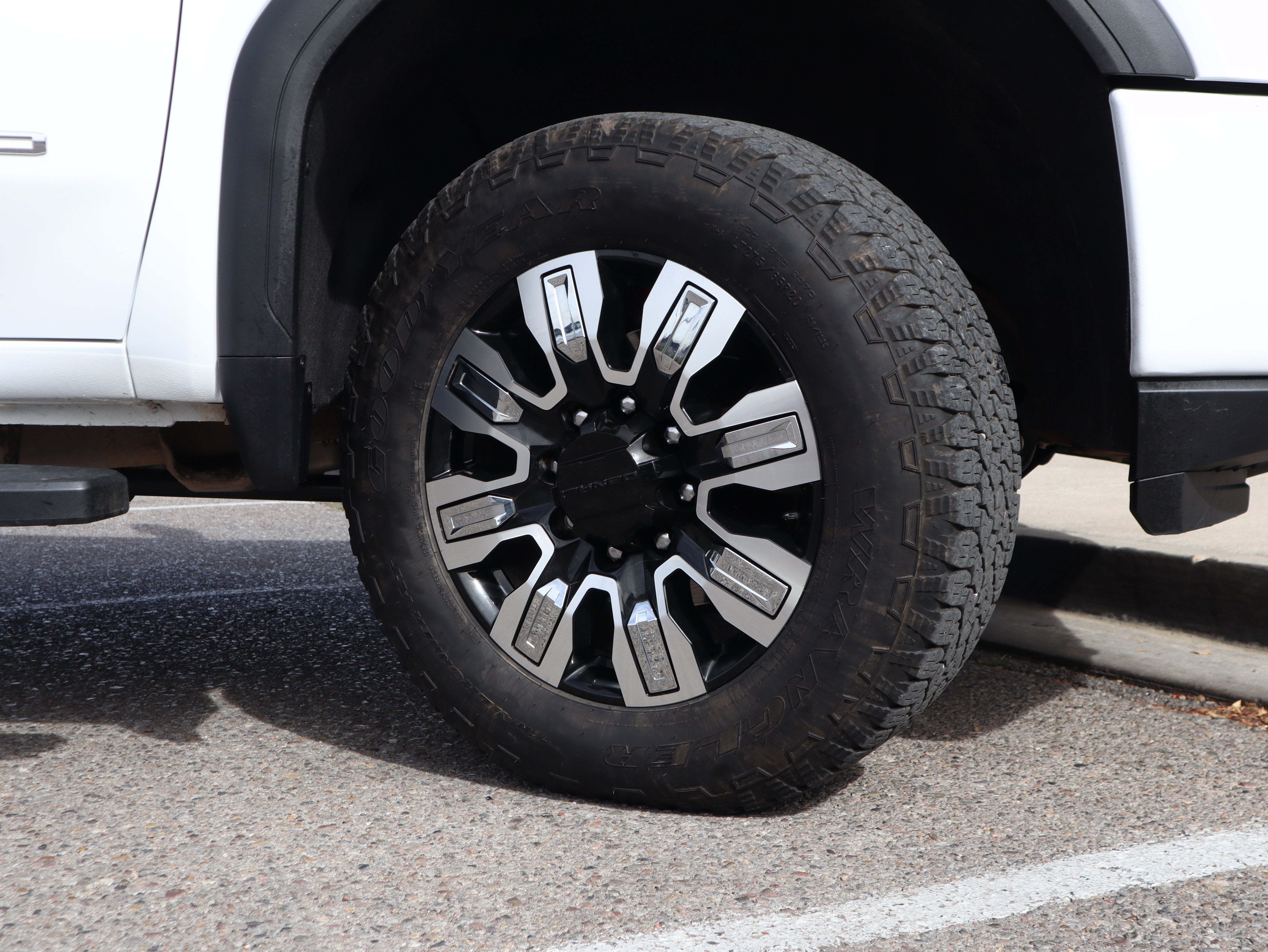 2023 GMC Sierra 3500HD Denali