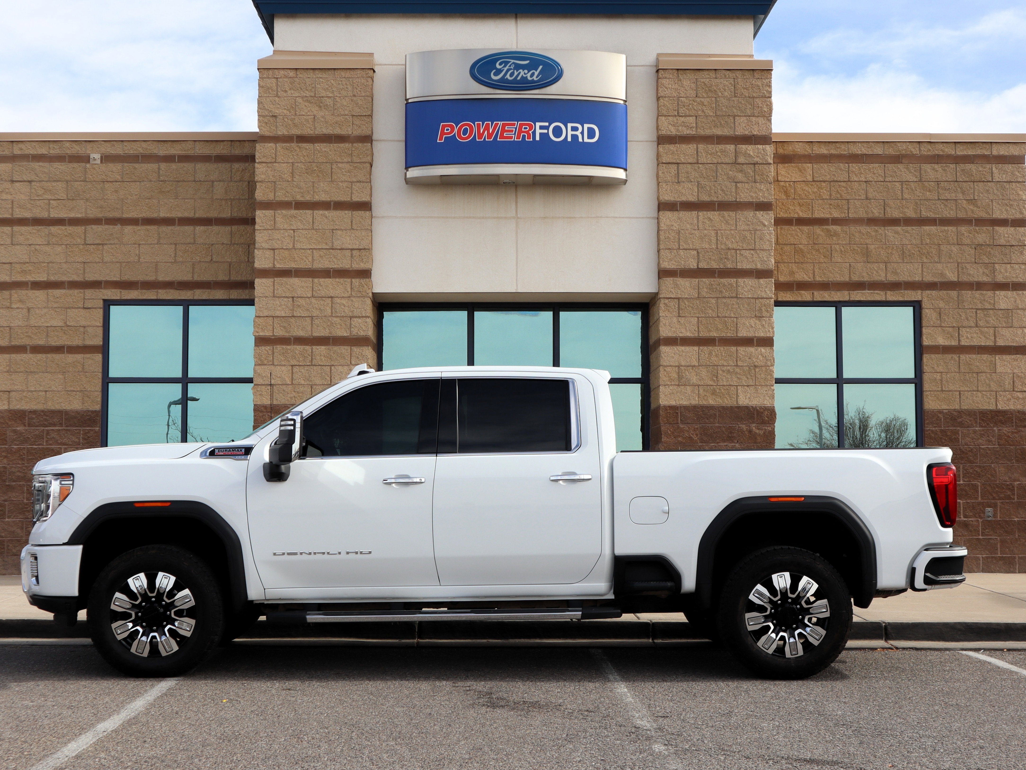 2023 GMC Sierra 3500HD Denali