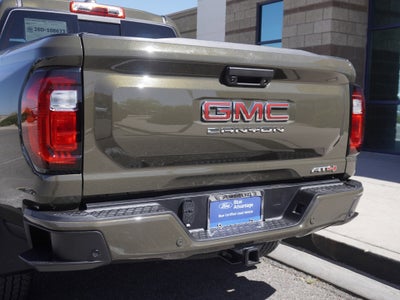 2024 GMC Canyon AT4