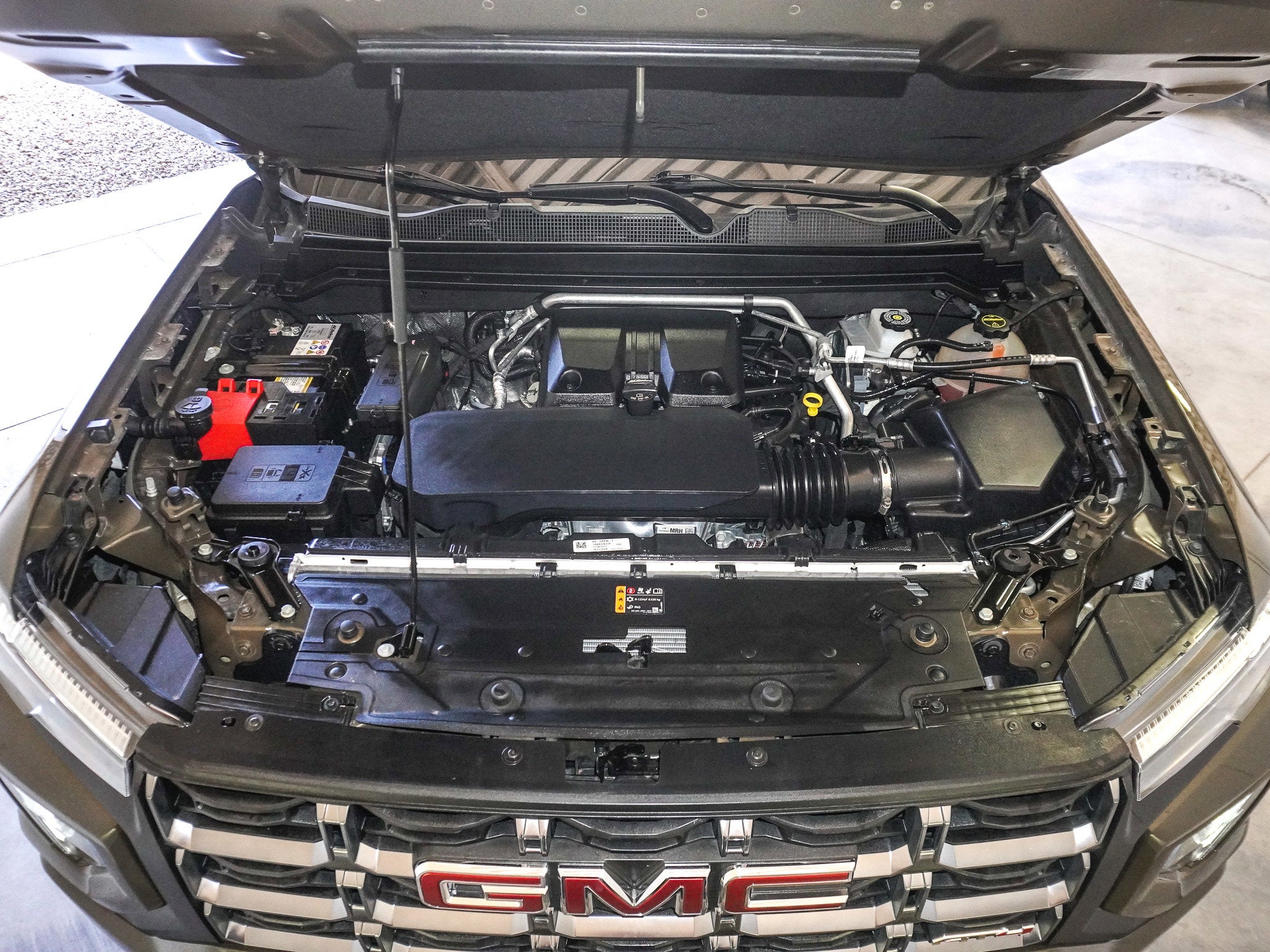 2024 GMC Canyon AT4