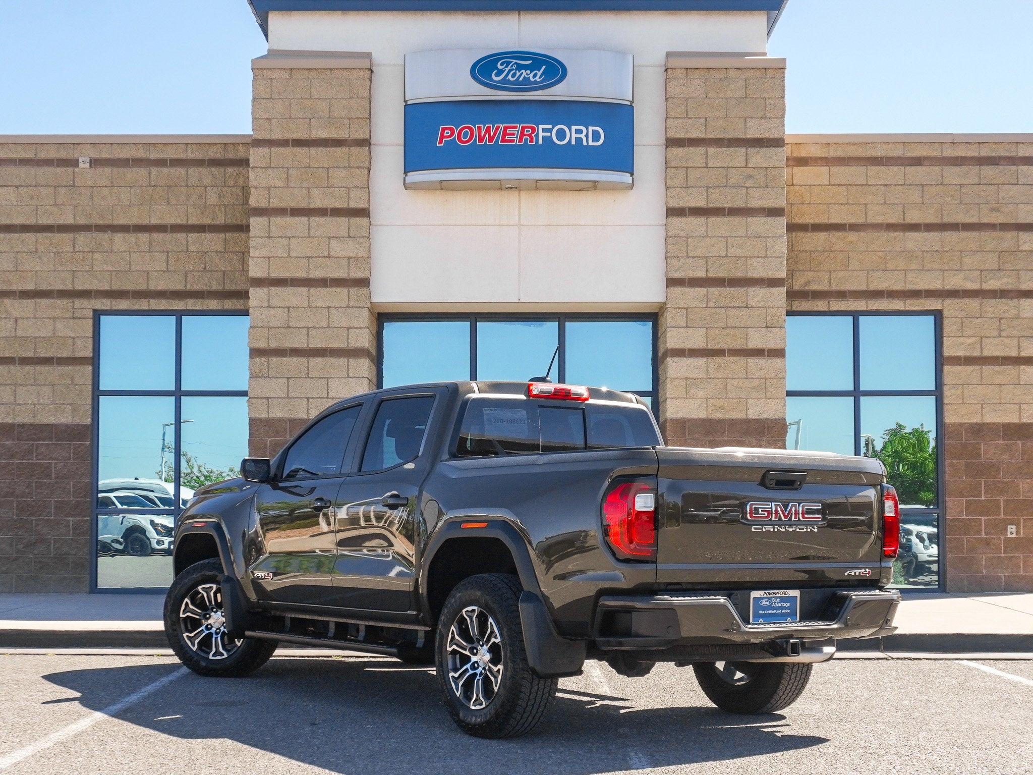 2024 GMC Canyon AT4