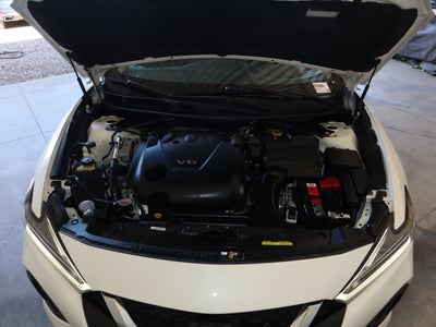 2023 Nissan Maxima Platinum