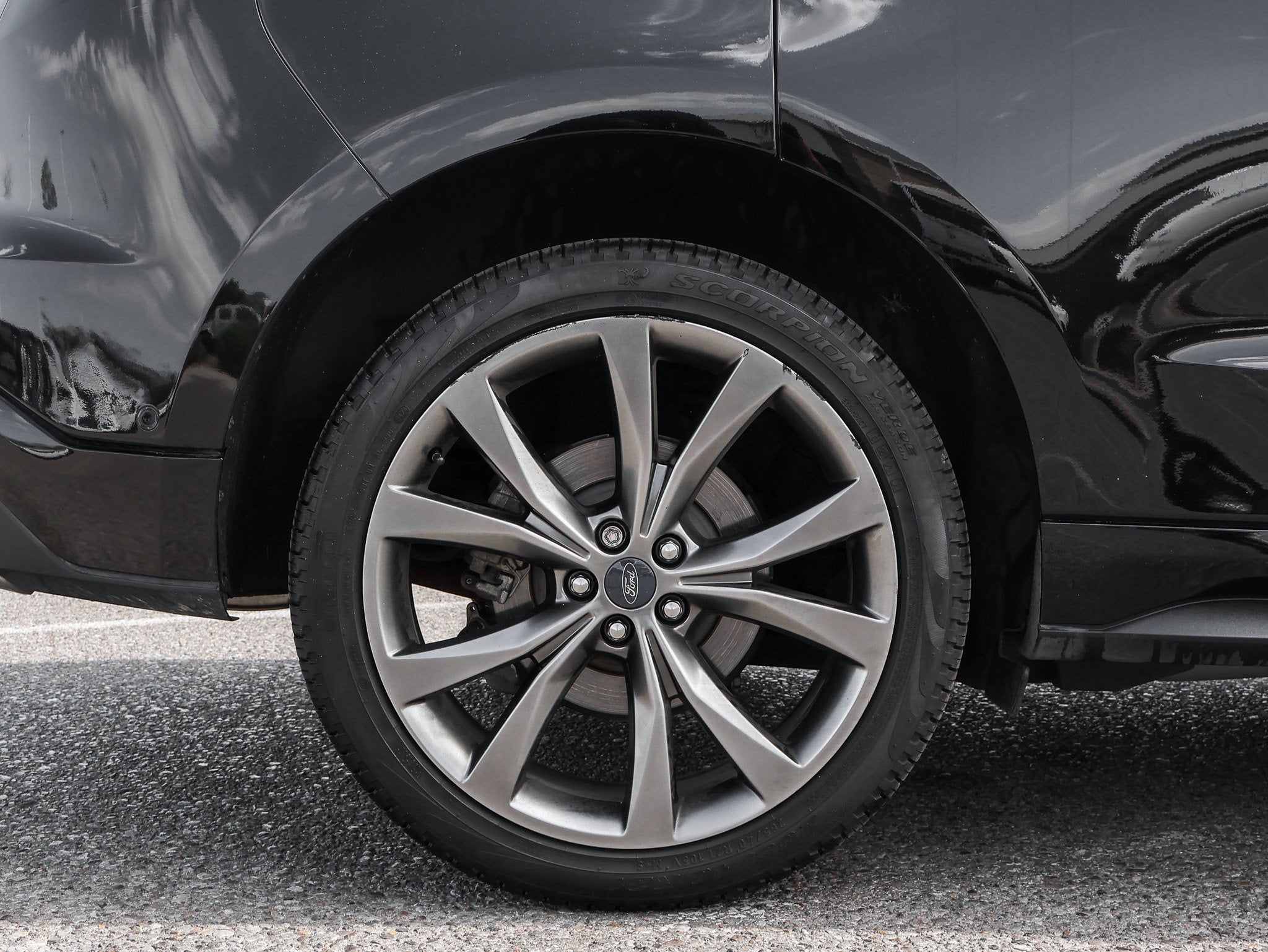 2018 Ford Edge Sport