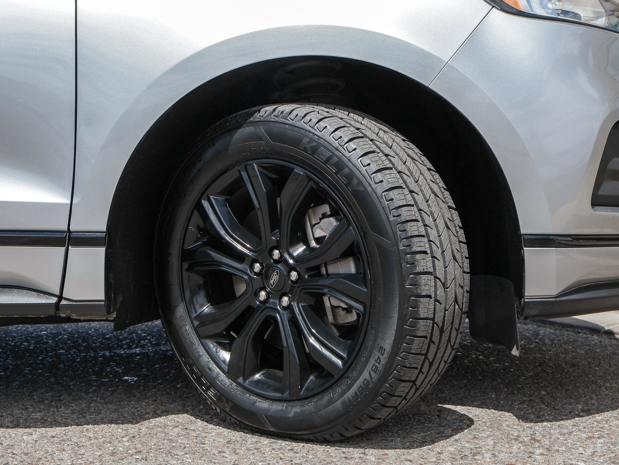 2023 Ford Edge SE