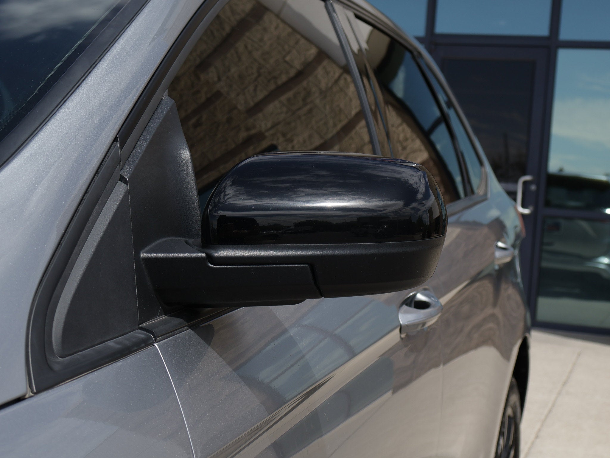 2023 Ford Edge SE
