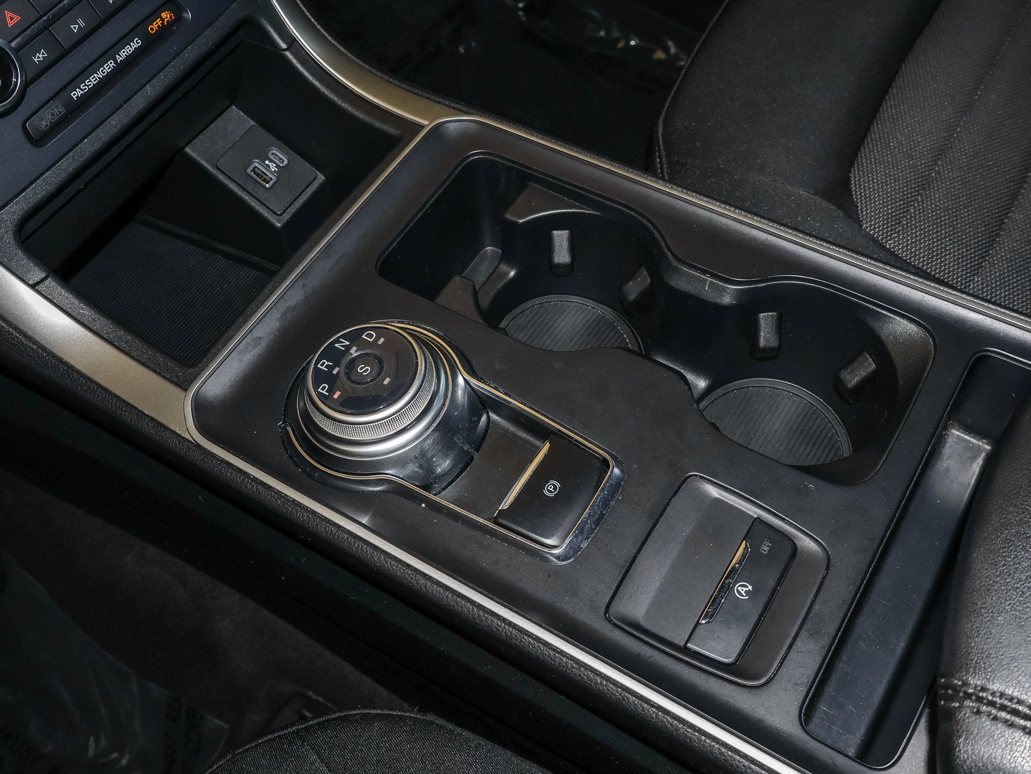 2023 Ford Edge SE