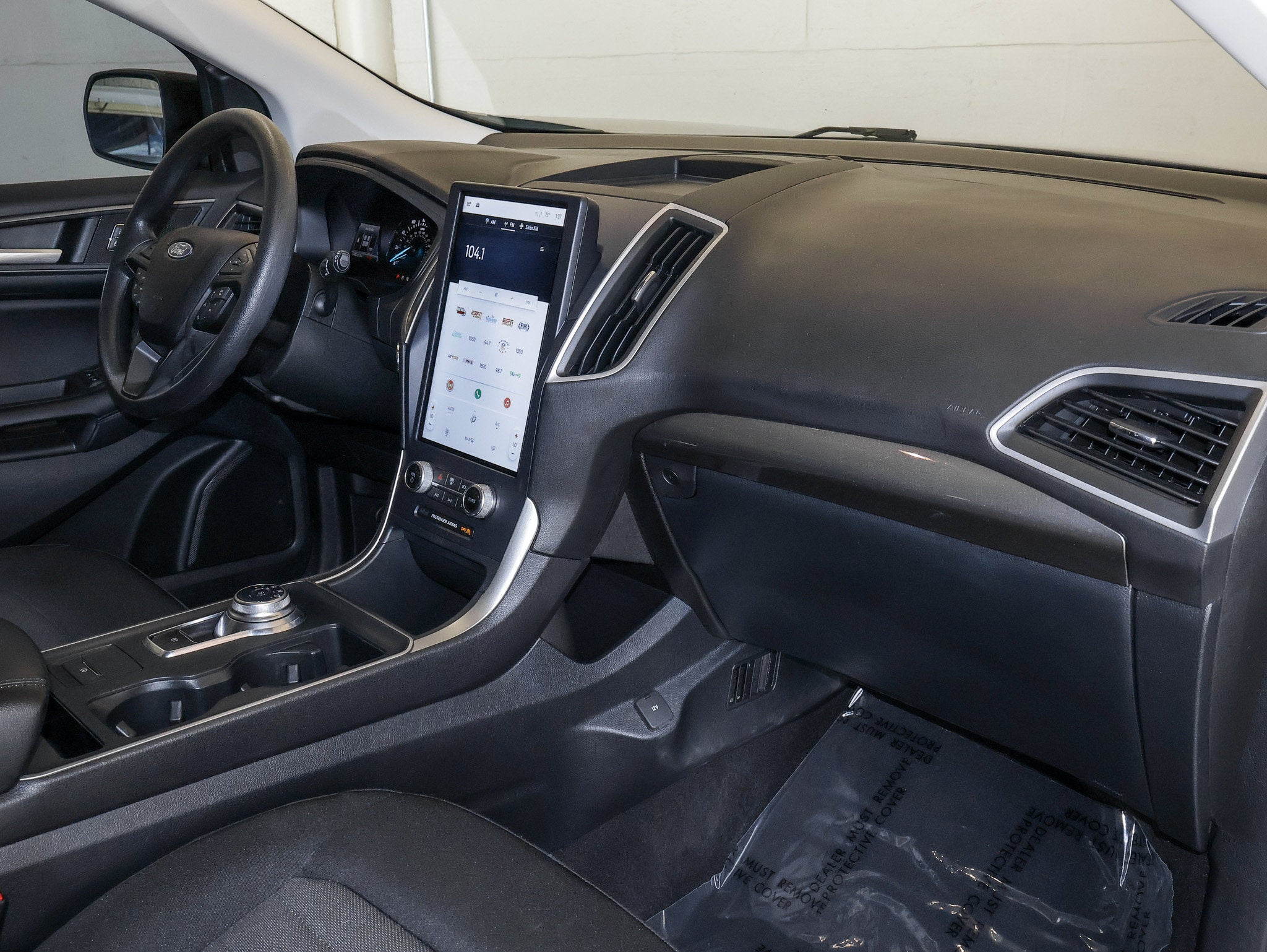 2023 Ford Edge SE