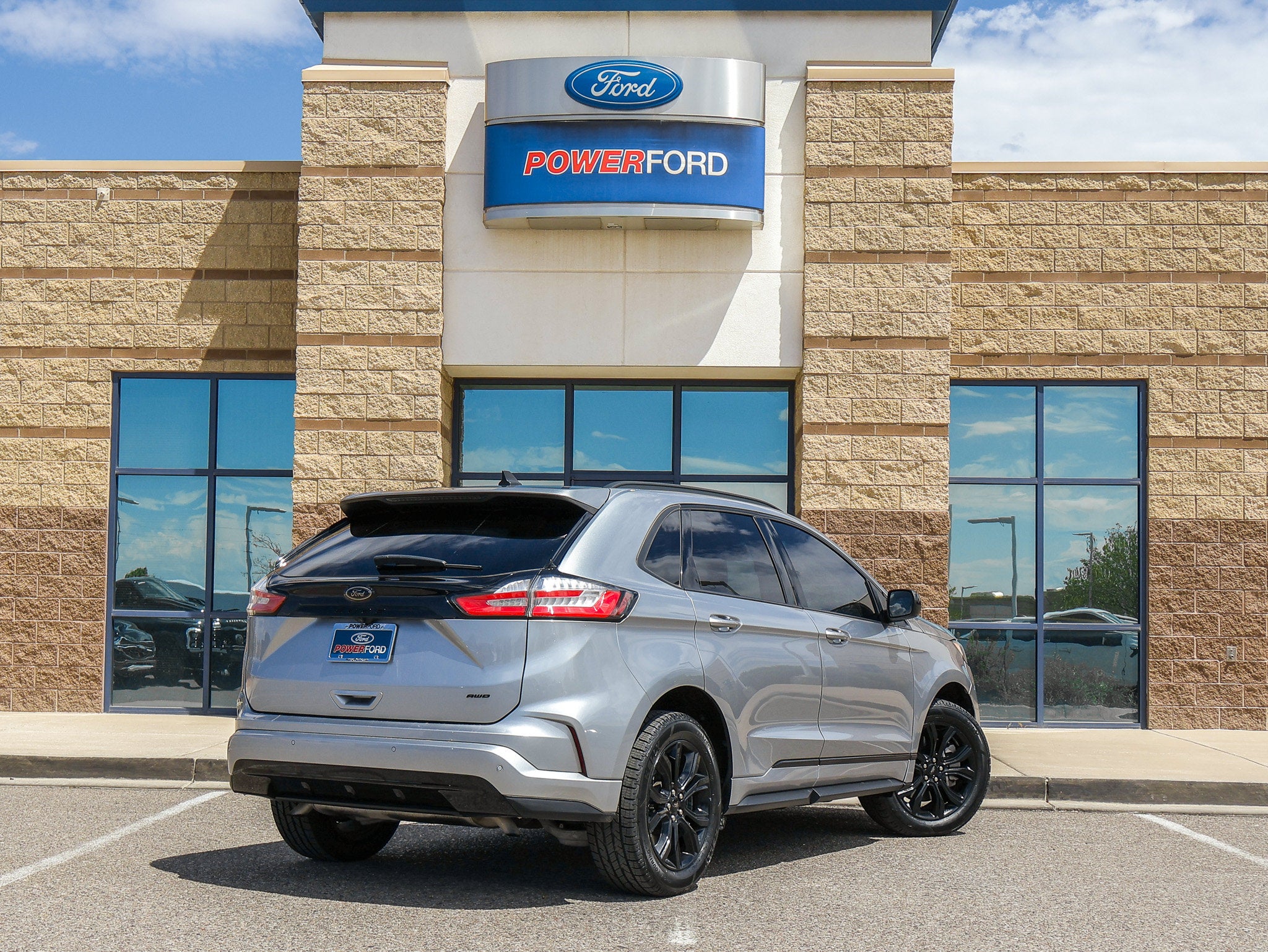 2023 Ford Edge SE