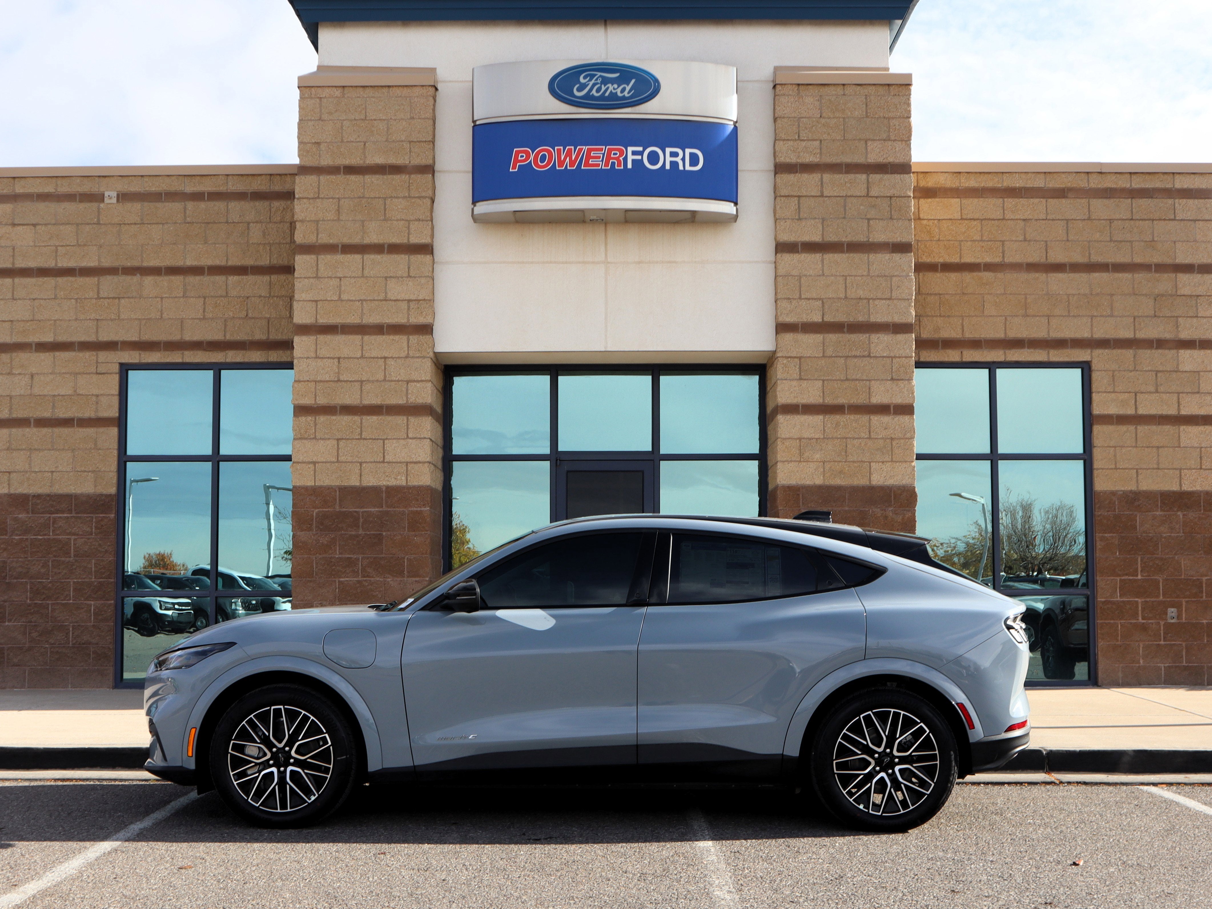 2025 Ford Mustang Mach-E Premium