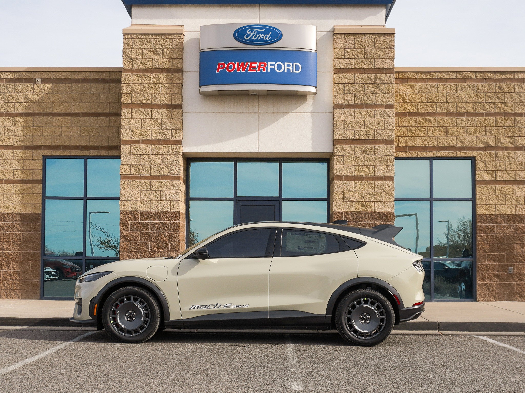 2025 Ford Mustang Mach-E GT