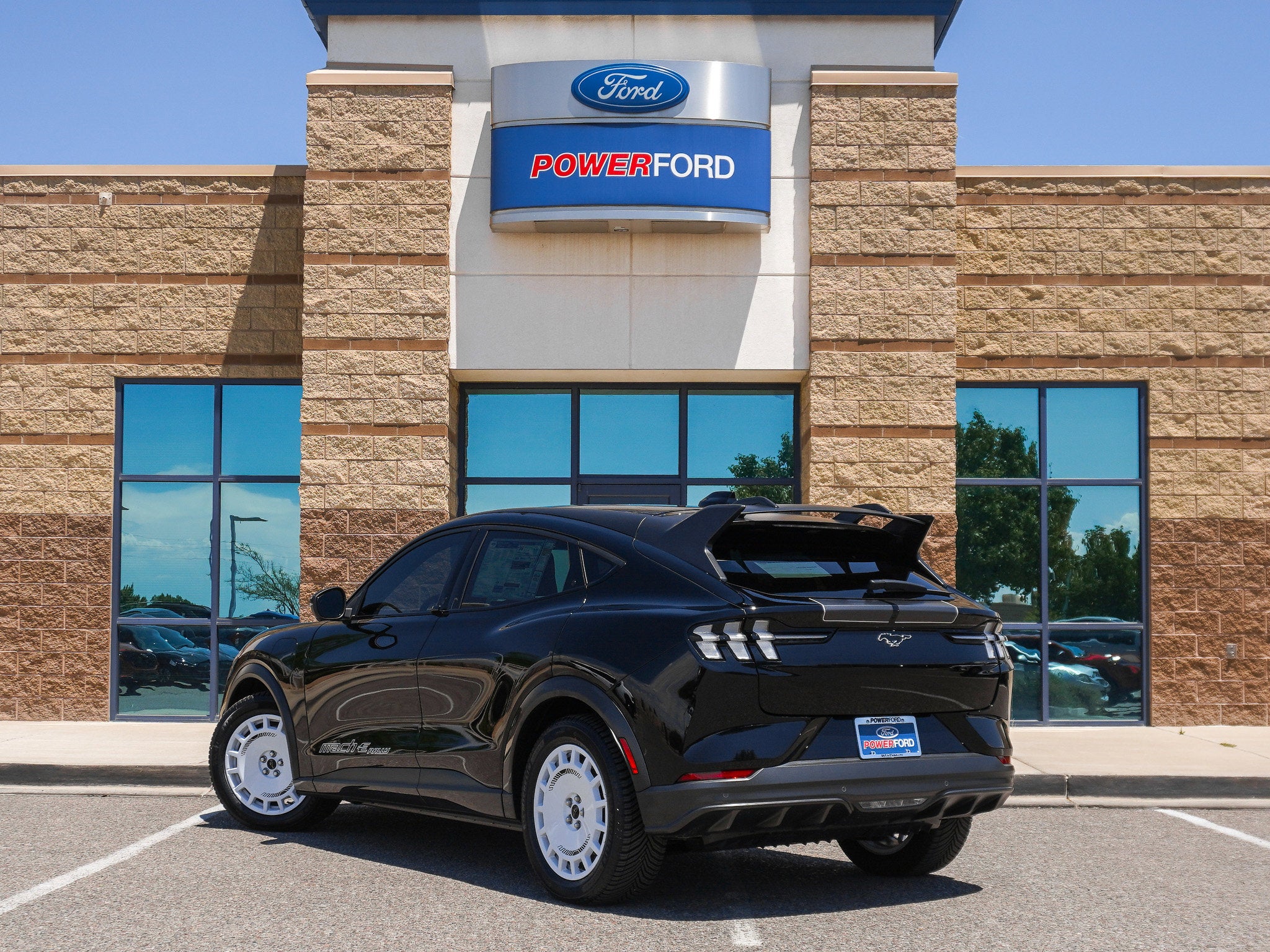 2025 Ford Mustang Mach-E GT