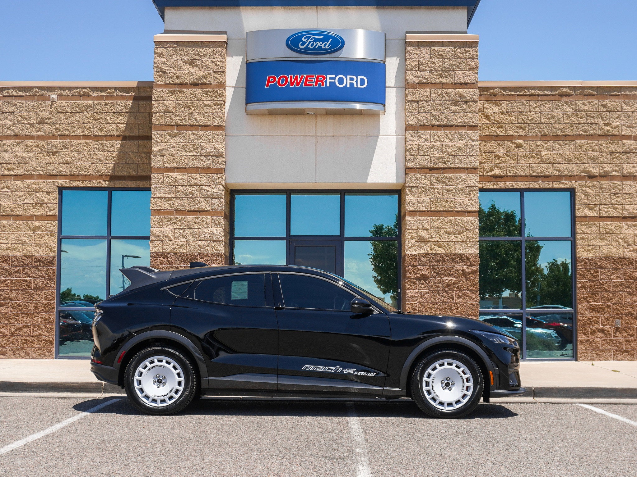 2025 Ford Mustang Mach-E GT