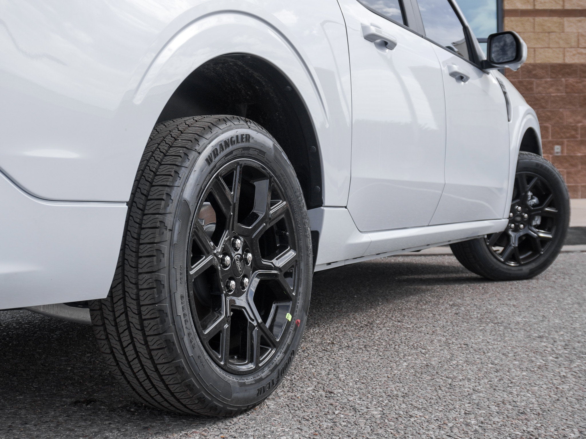 2026 Ford Maverick Lobo High