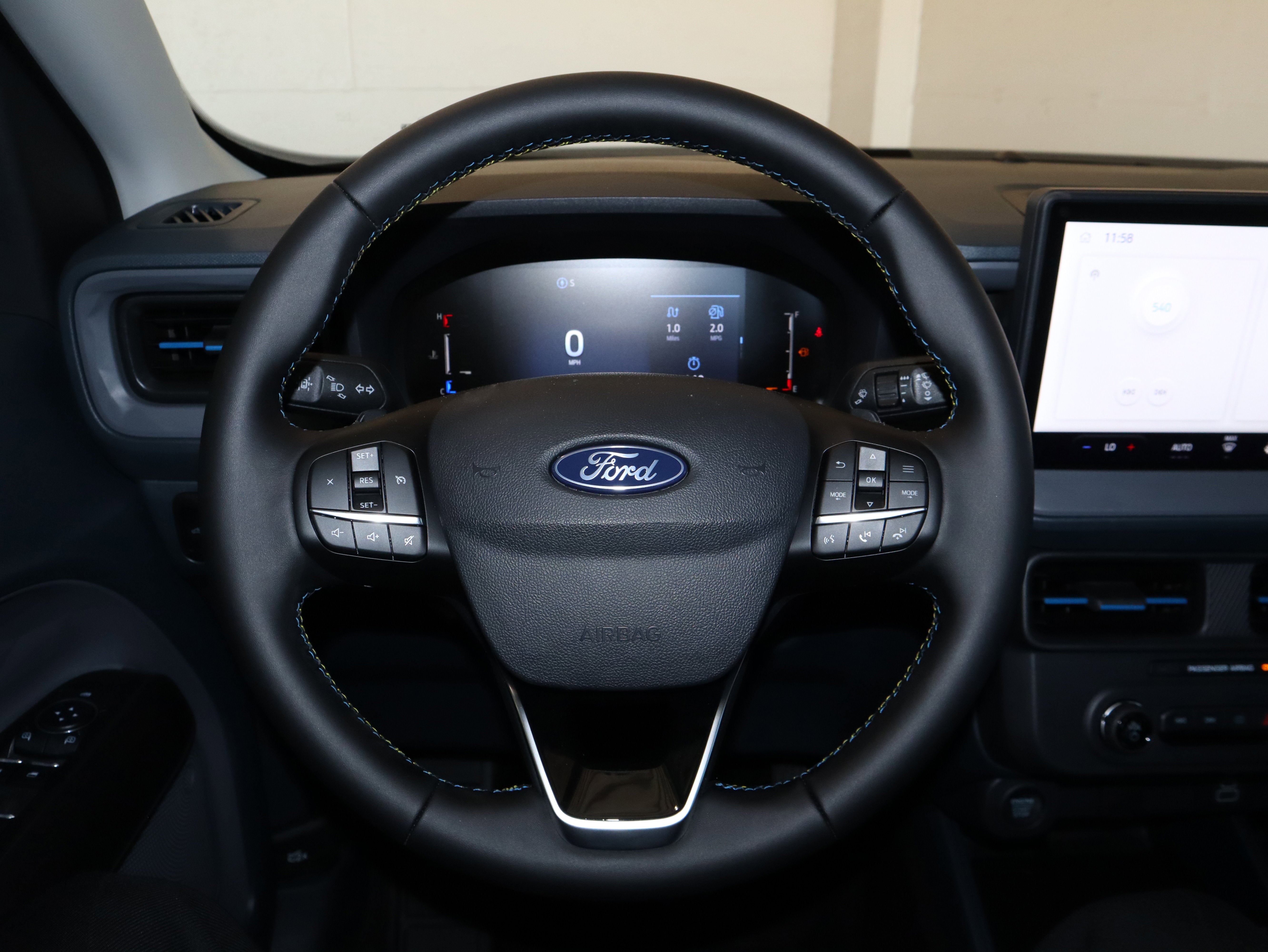 2025 Ford Maverick Lobo Standard