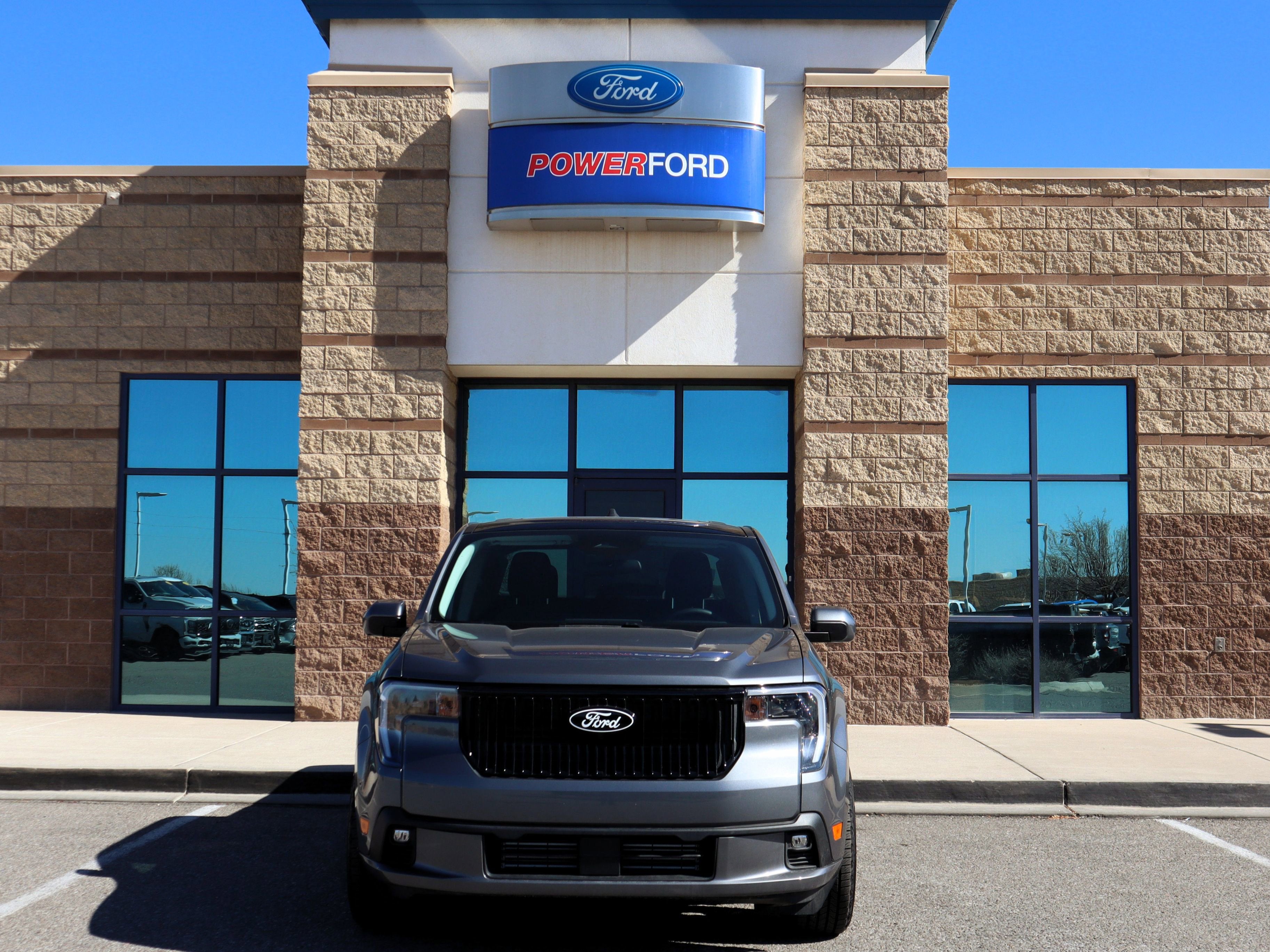 2025 Ford Maverick Lobo Standard