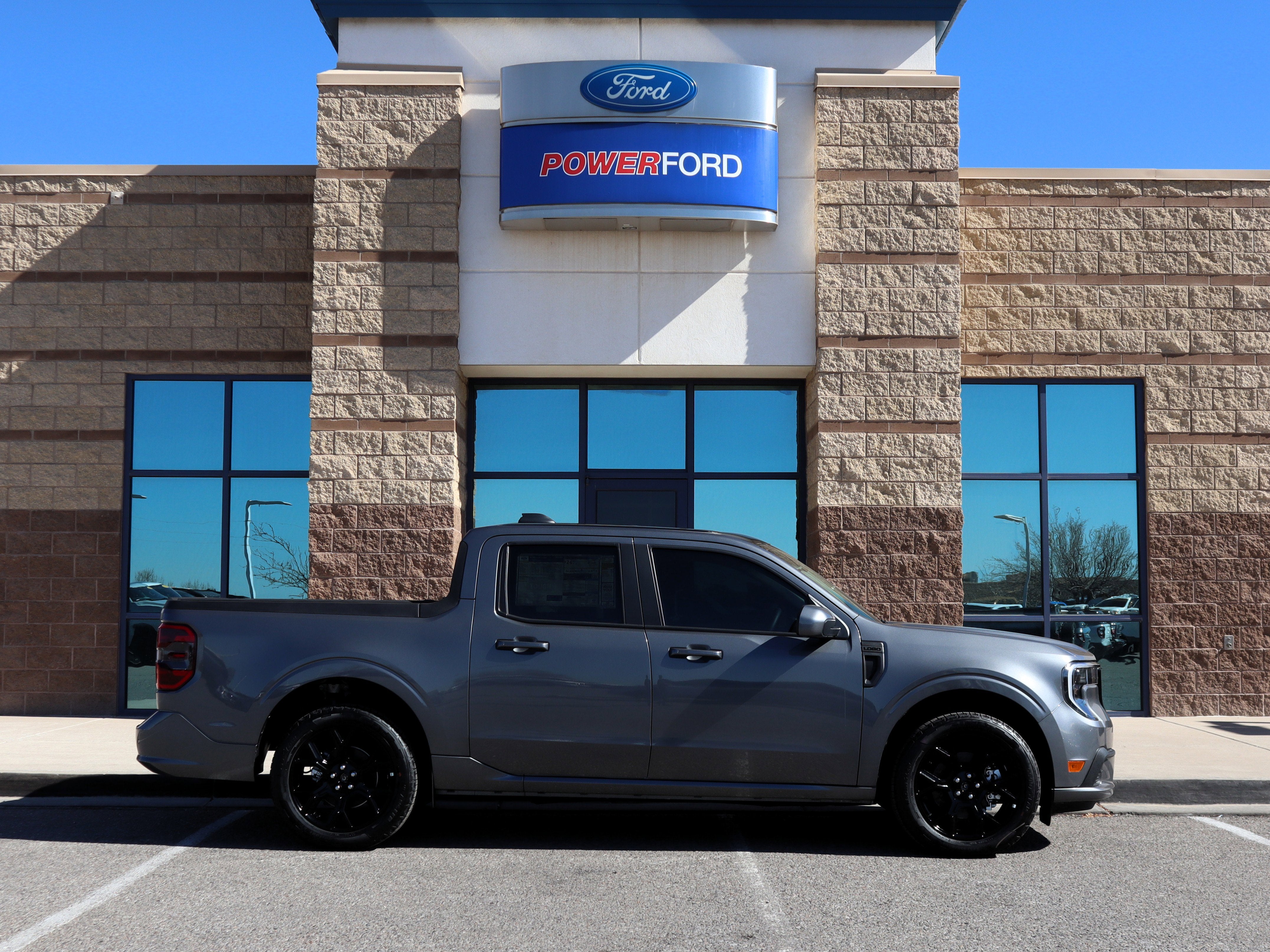 2025 Ford Maverick Lobo Standard